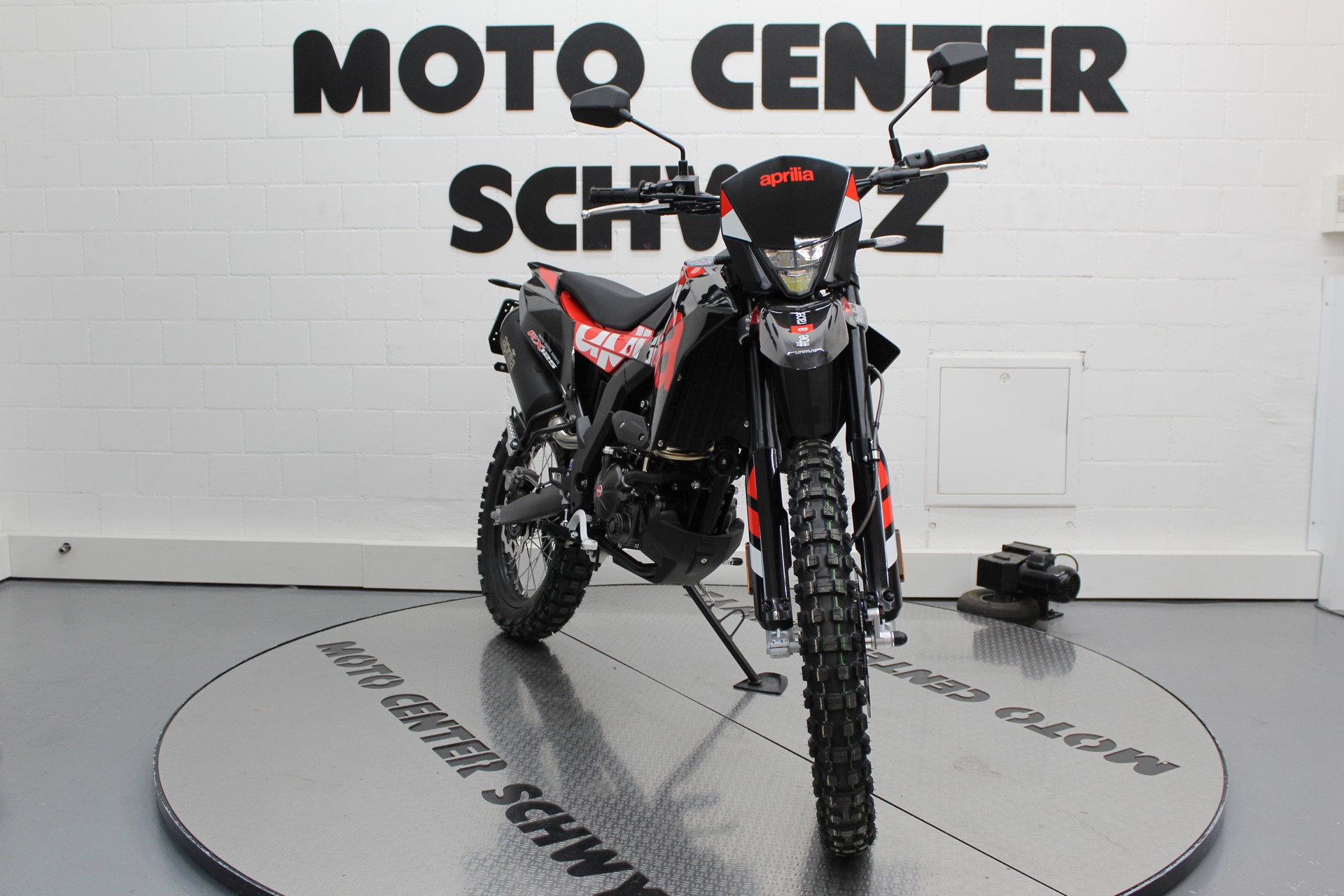 APRILIA RX 125-showroom-element-1