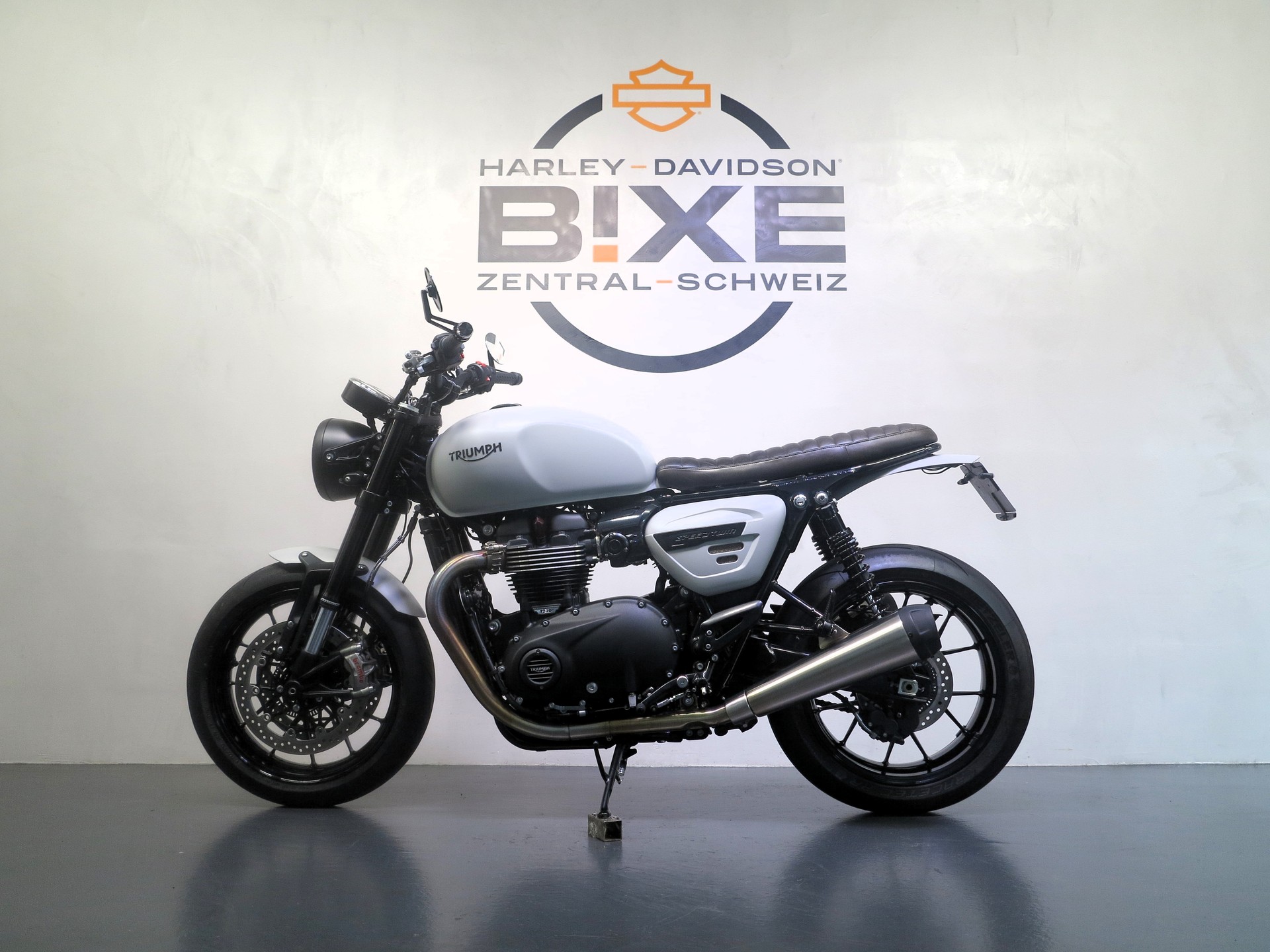 TRIUMPH Speed Twin 1200-image-2