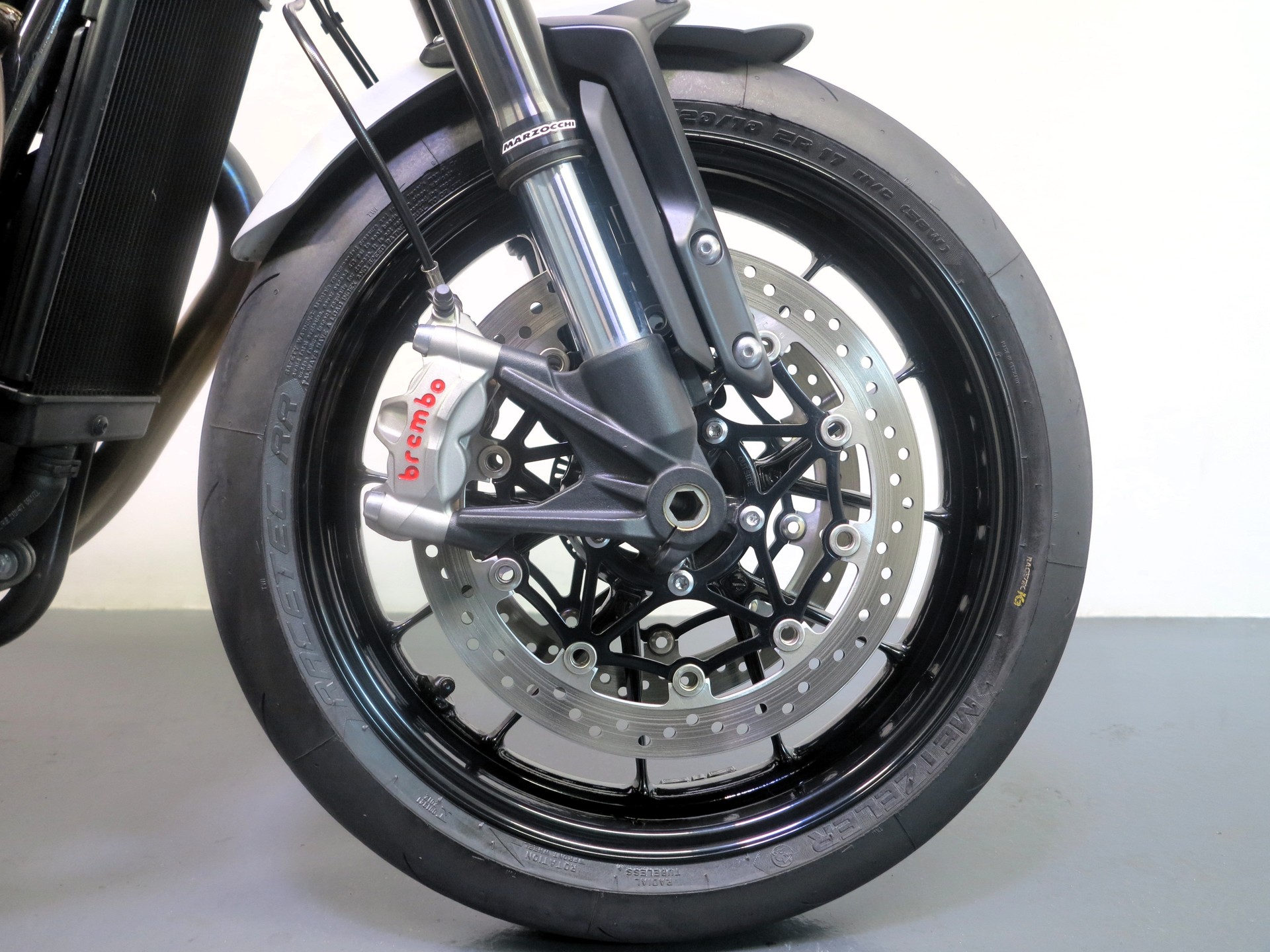 TRIUMPH Speed Twin 1200-image-3