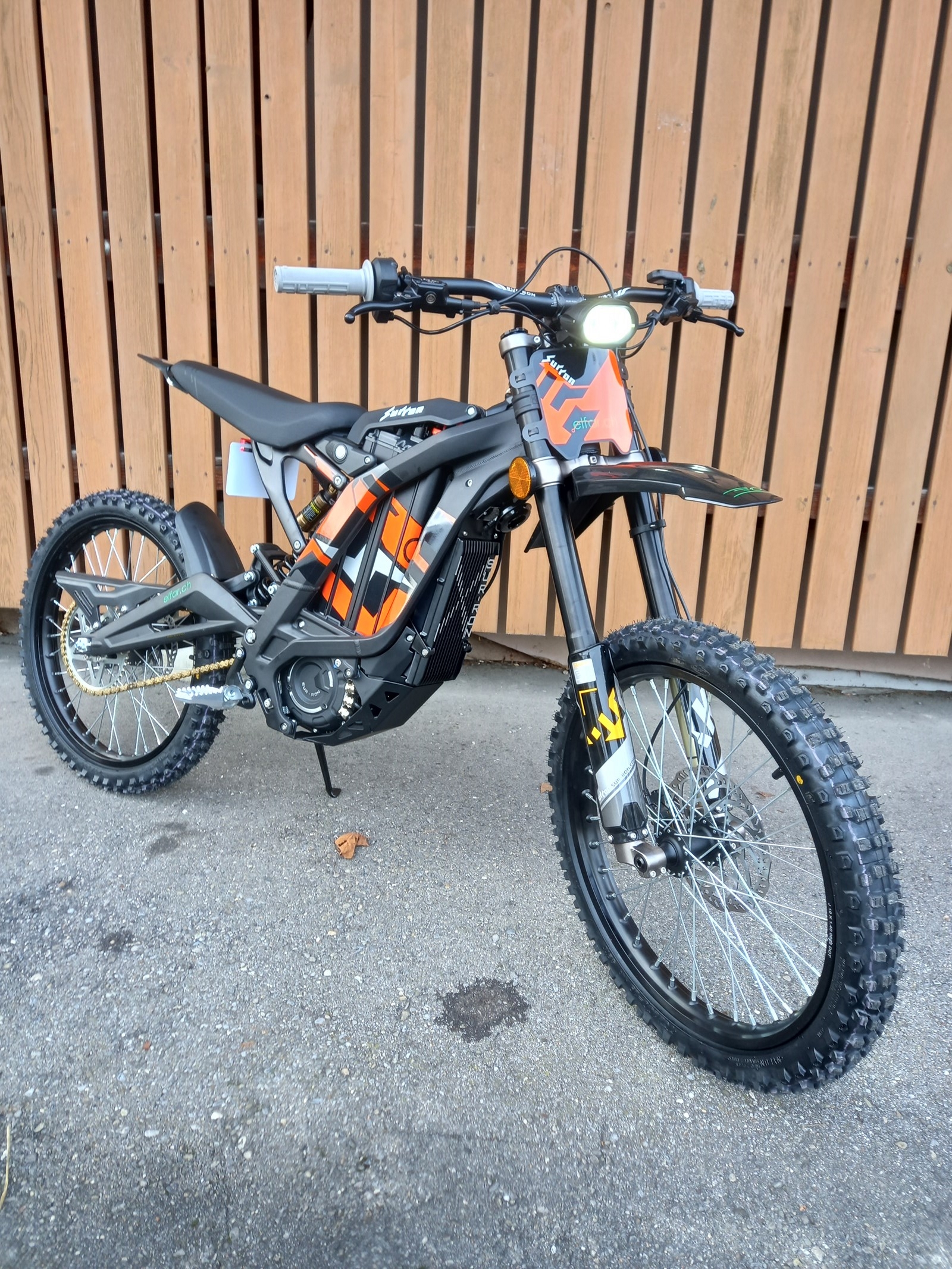 SUR-RON Light Bee X Offroad-showroom-element-1