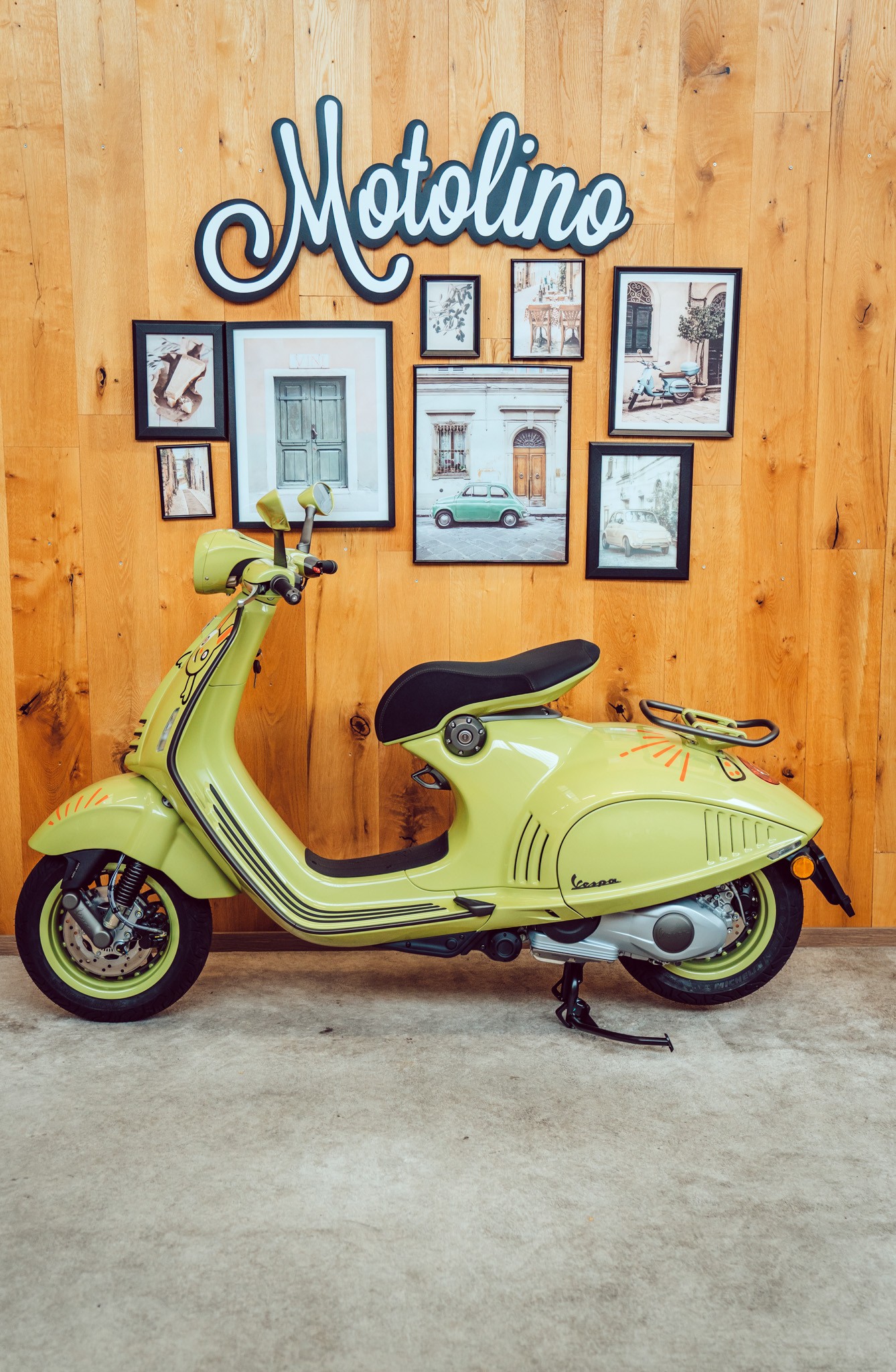 PIAGGIO Vespa 946 125 Bunny 10 Anniversario-showroom-element-3