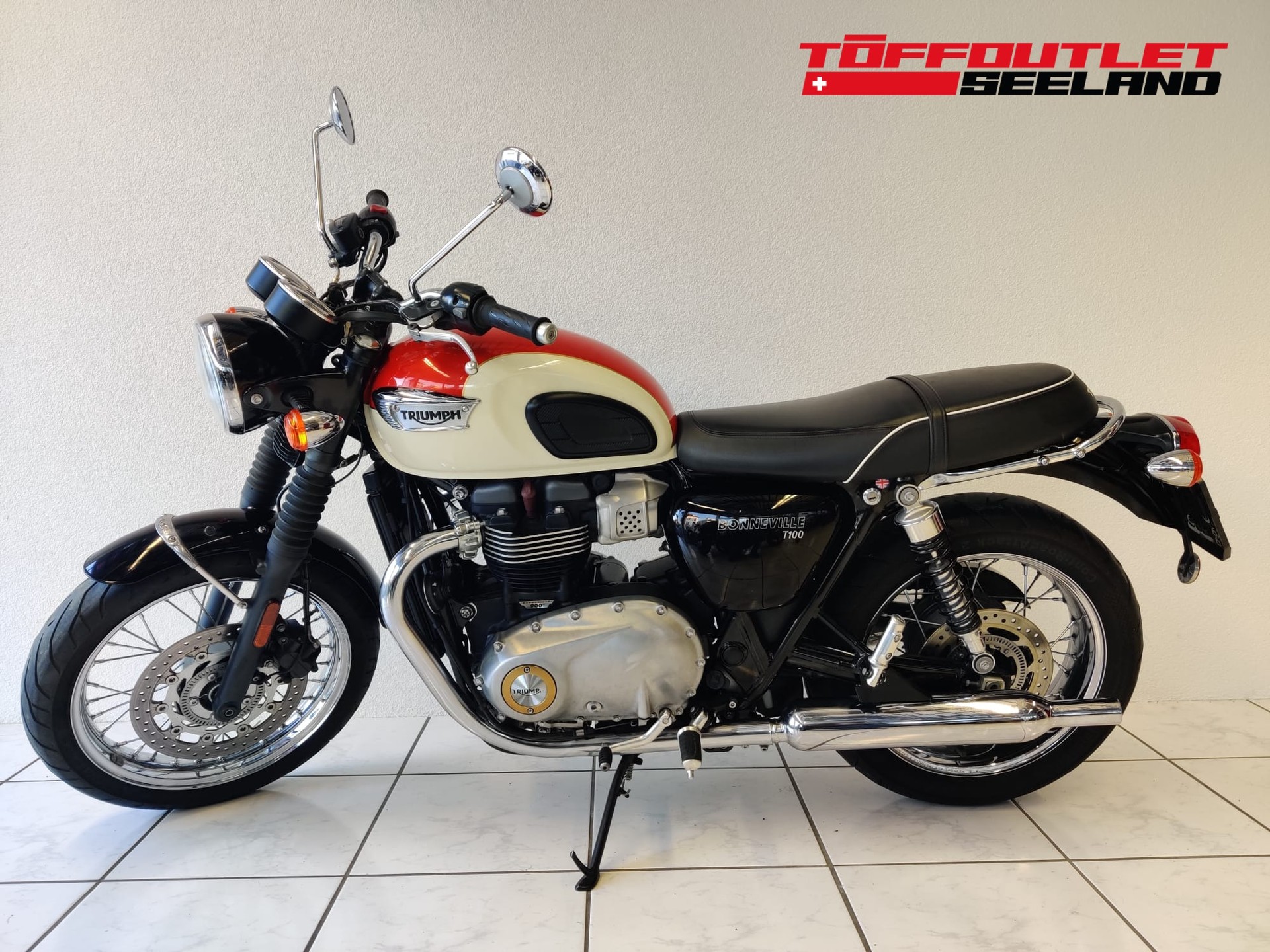 TRIUMPH Bonneville 900 T 100 ABS-showroom-element-3