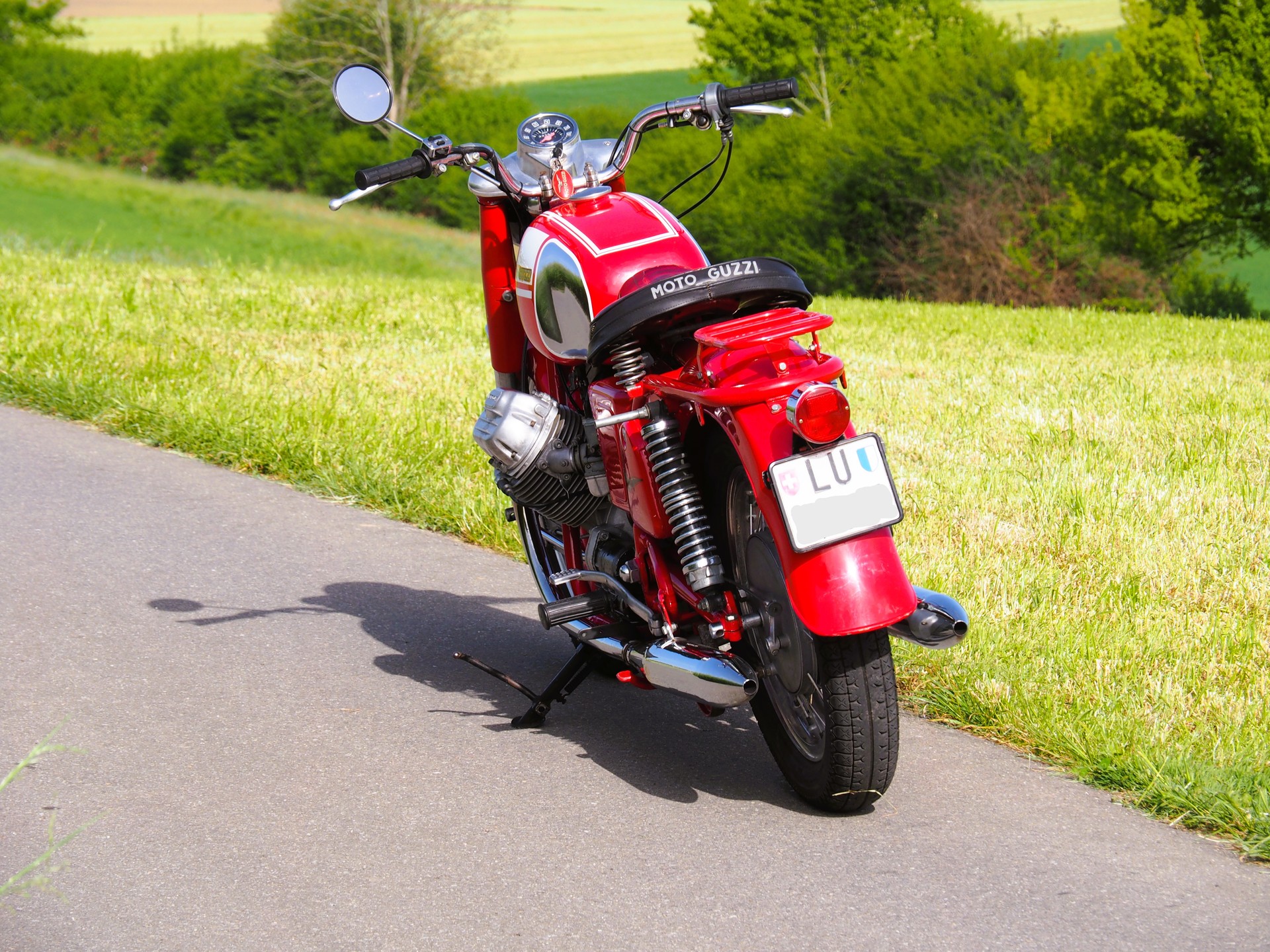 MOTO GUZZI V7-700, ex. Polizia-image-11