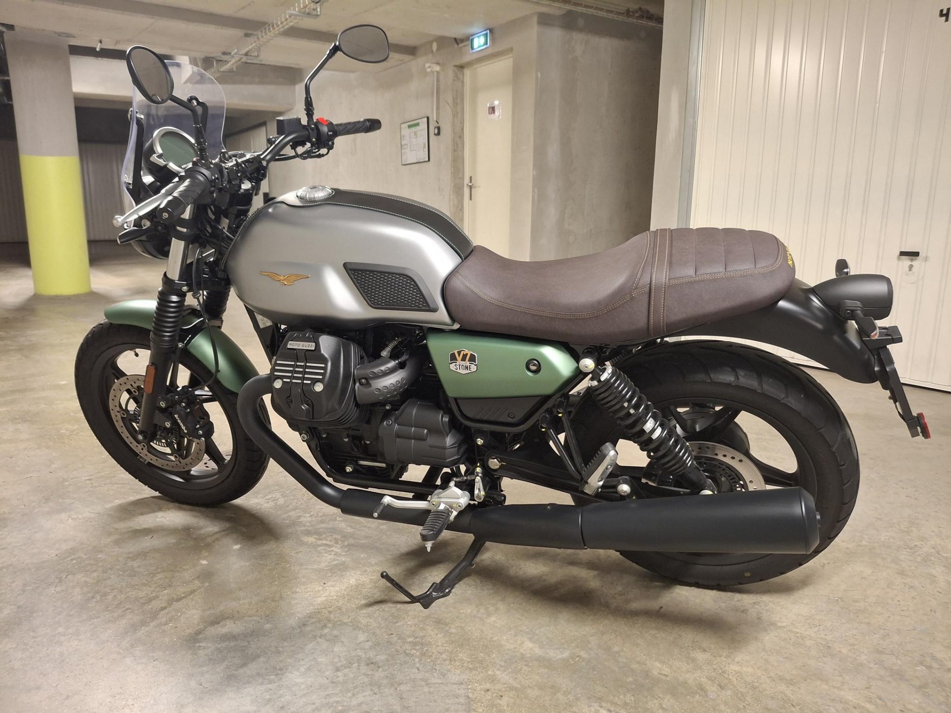 MOTO GUZZI V7 850 Stone Centenario