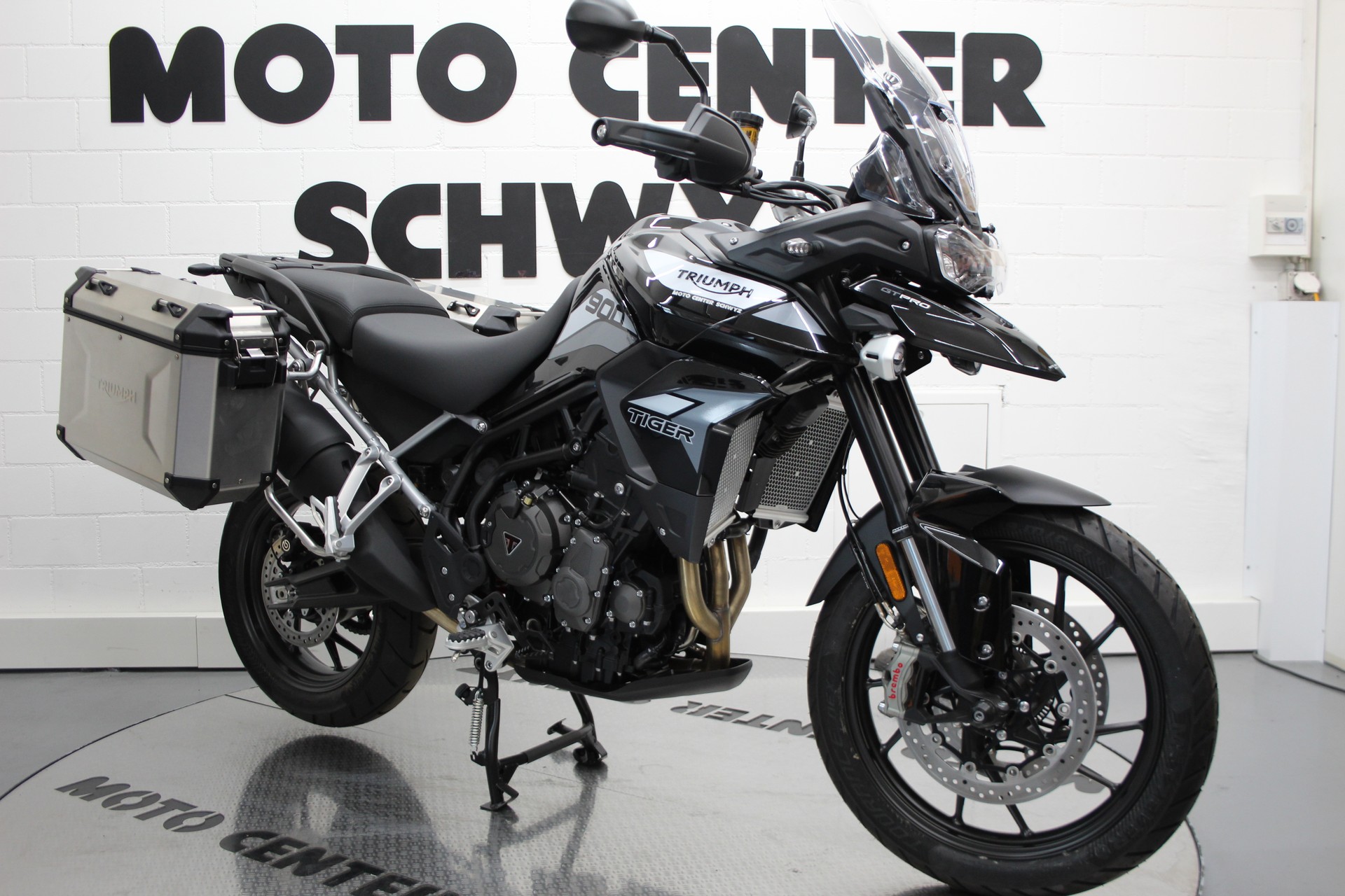 TRIUMPH Tiger 900 GT Pro-showroom-element-1