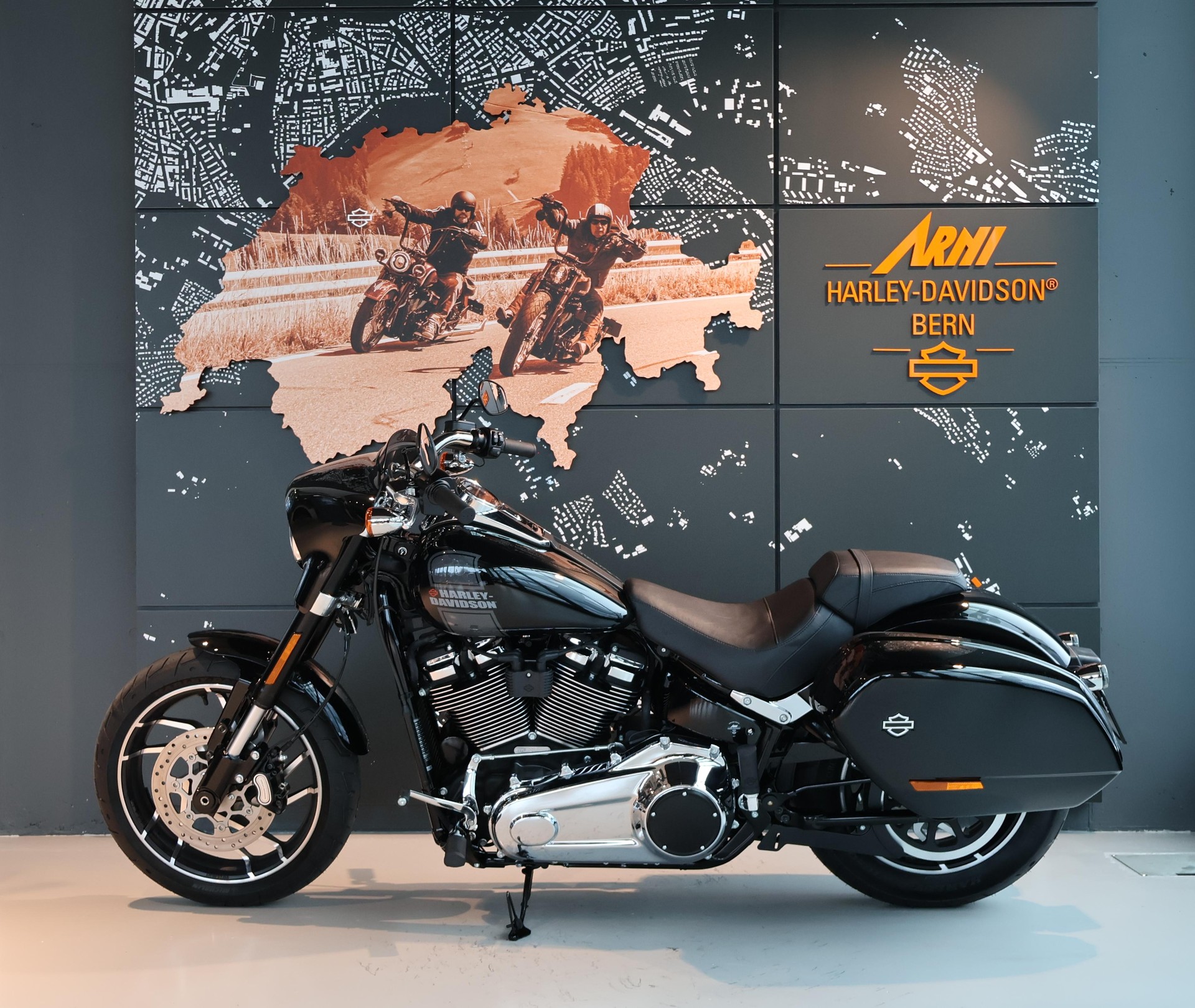 HARLEY-DAVIDSON FLSB Sport Glide-image-2