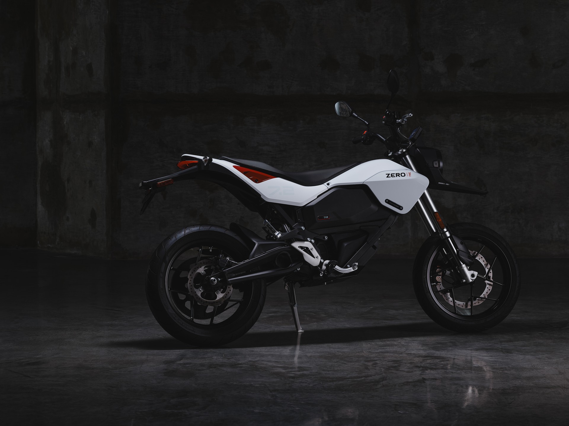 ZERO FXE ZF 7.2-showroom-element-2