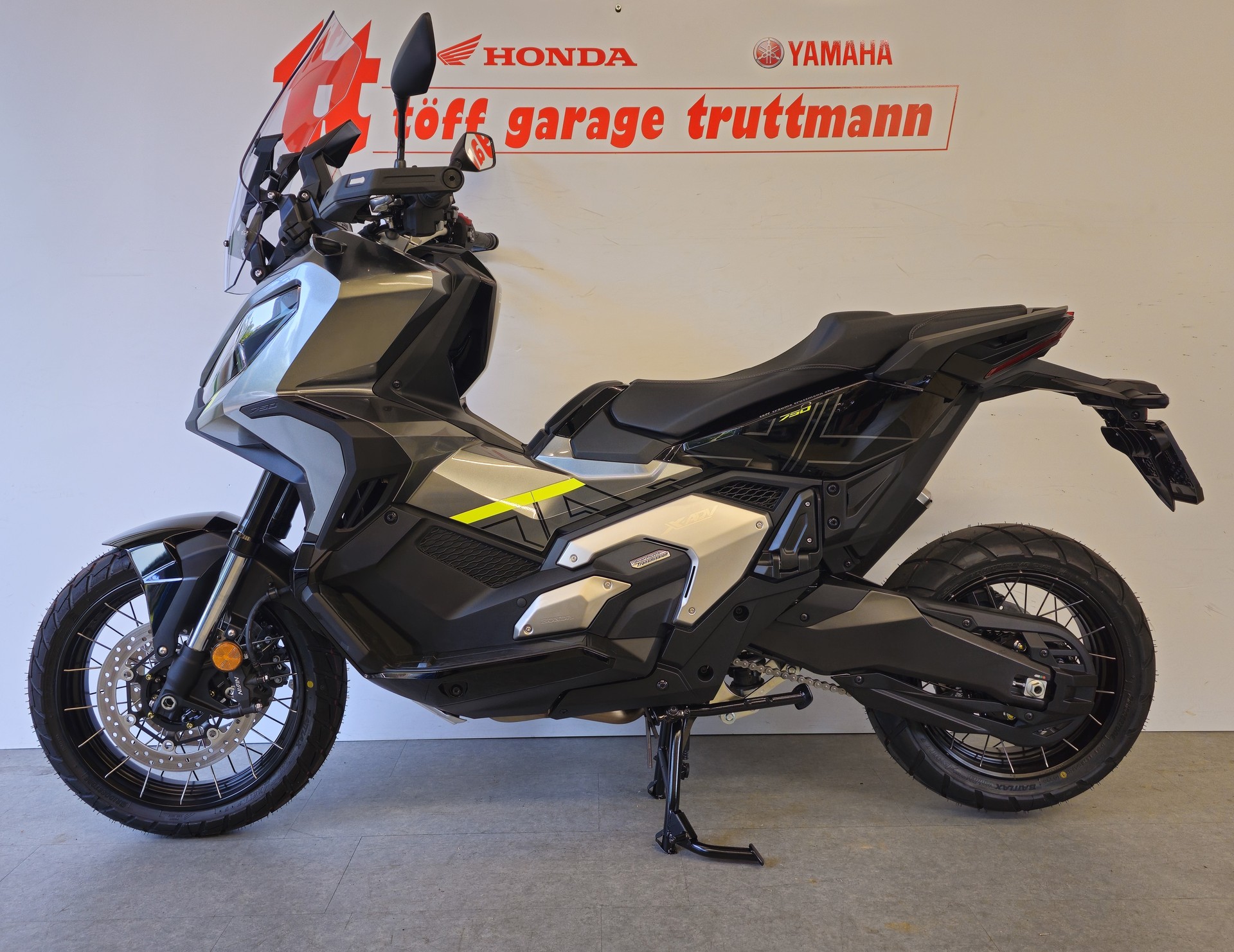 HONDA X-ADV 750-showroom-element-1