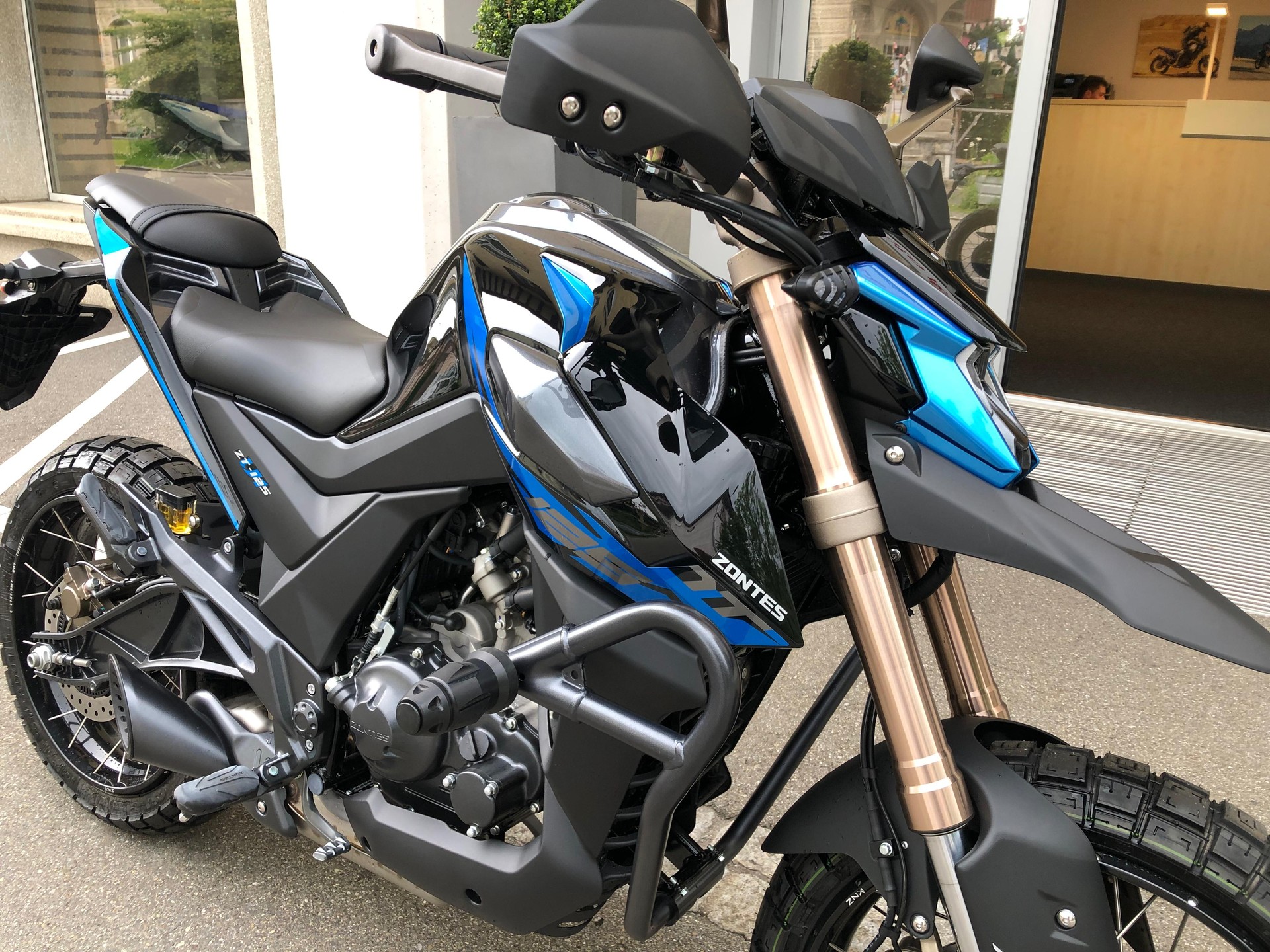 ZONTES ZT 125 U1-showroom-element-1
