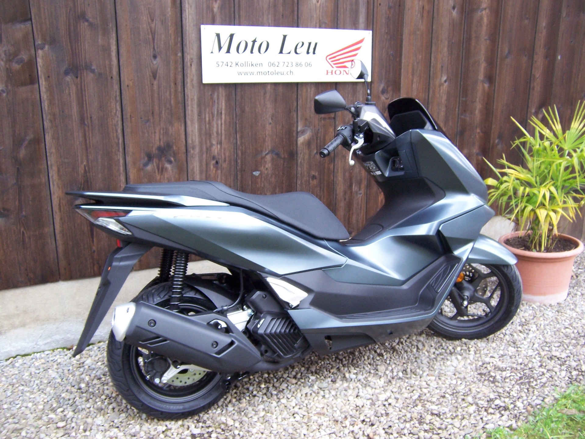 HONDA PCX 125 i ABS-showroom-element-3