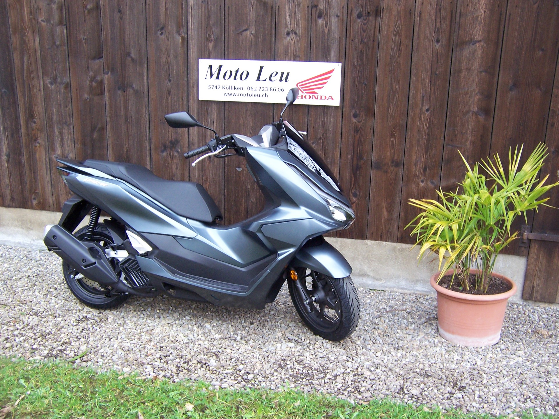 HONDA PCX 125 i ABS-showroom-element-1