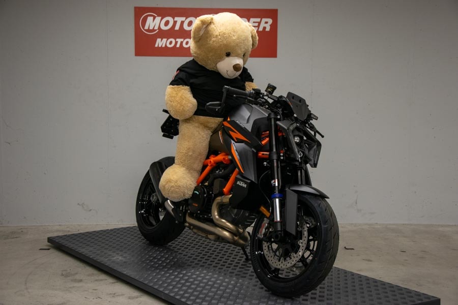 KTM 1390 Super Duke R EVO