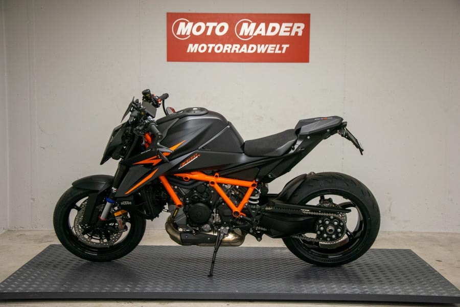 KTM 1390 Super Duke R EVO-showroom-element-2