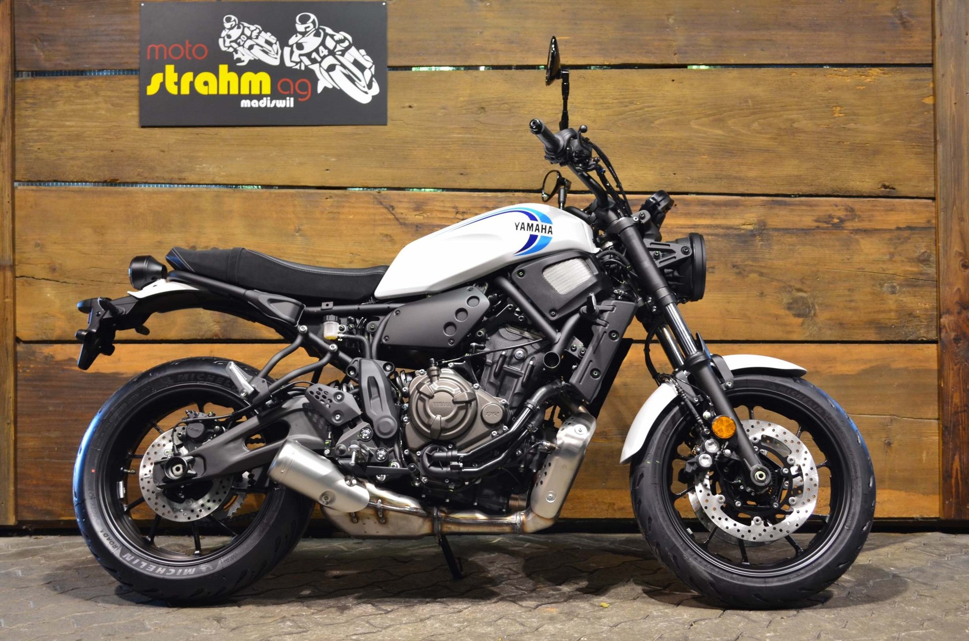 YAMAHA XSR 700 ABS
