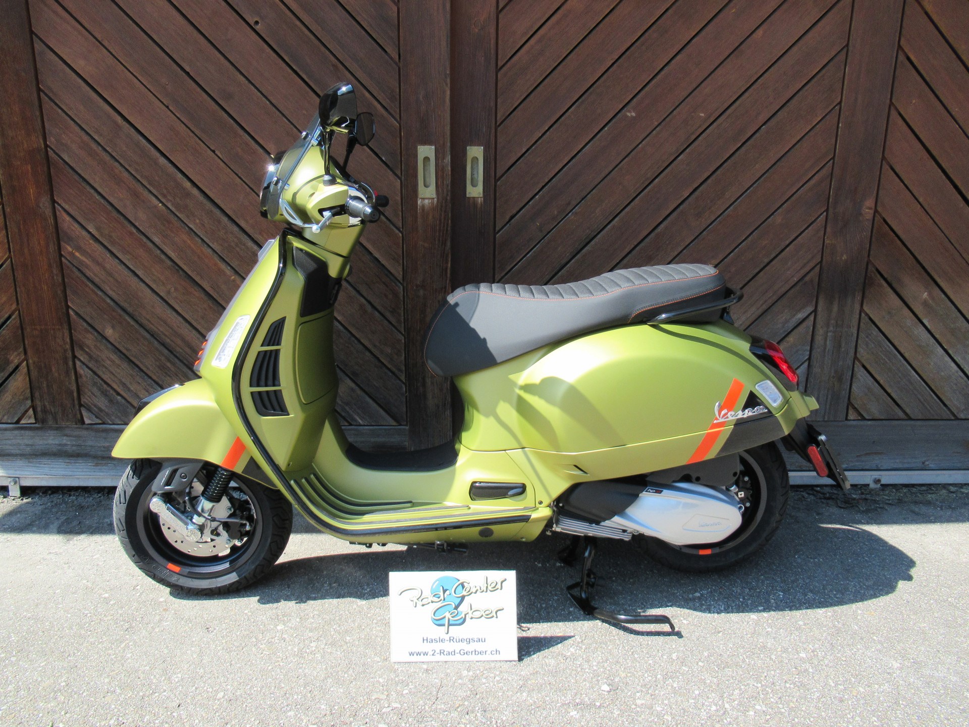PIAGGIO Vespa GTS 300 HPE Super Sport-image-2