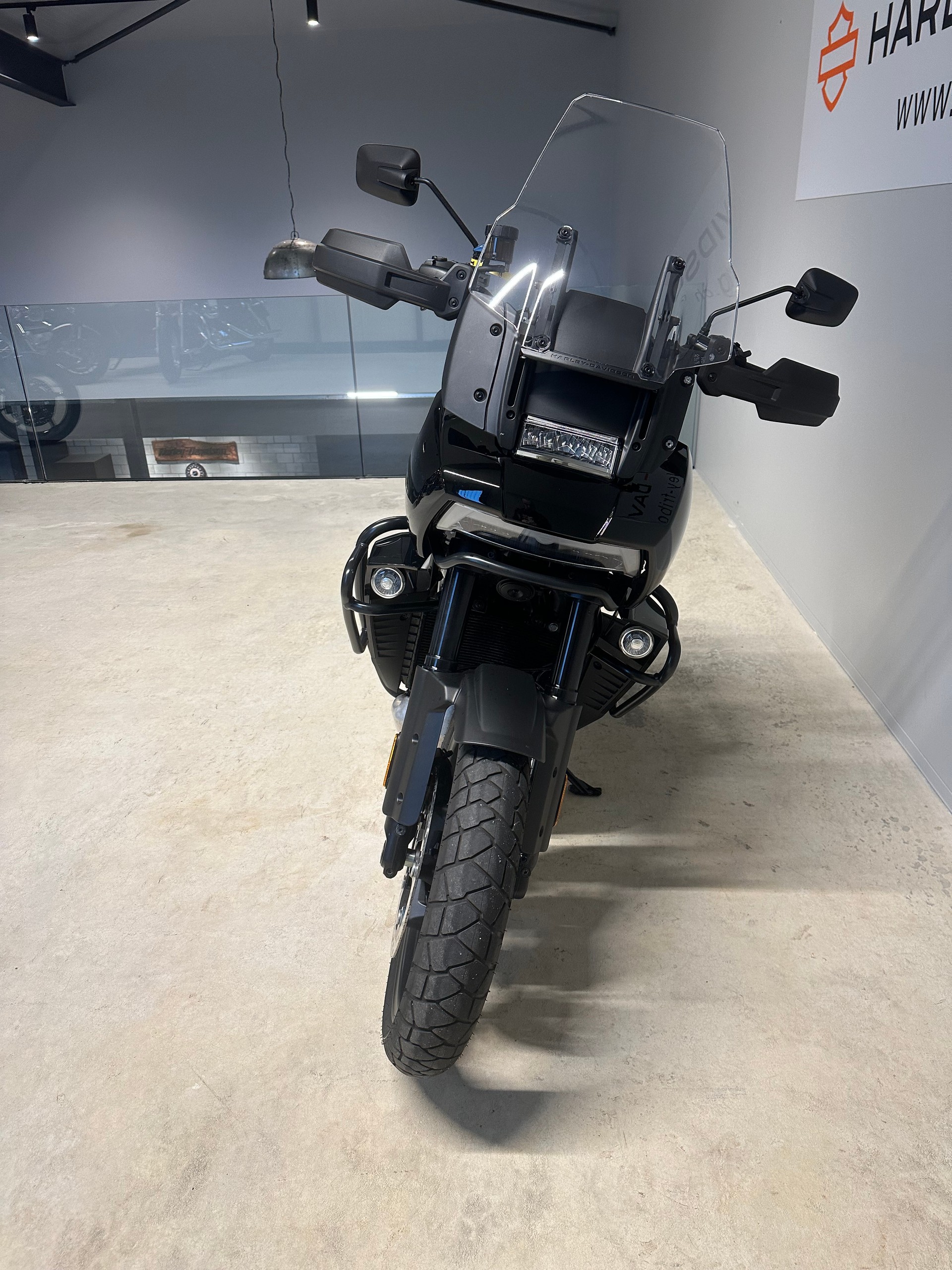 HARLEY-DAVIDSON RA Pan America 1250 Special-showroom-element-3