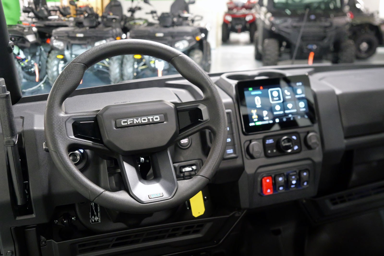 CF MOTO UFORCE U6 EV-image-12