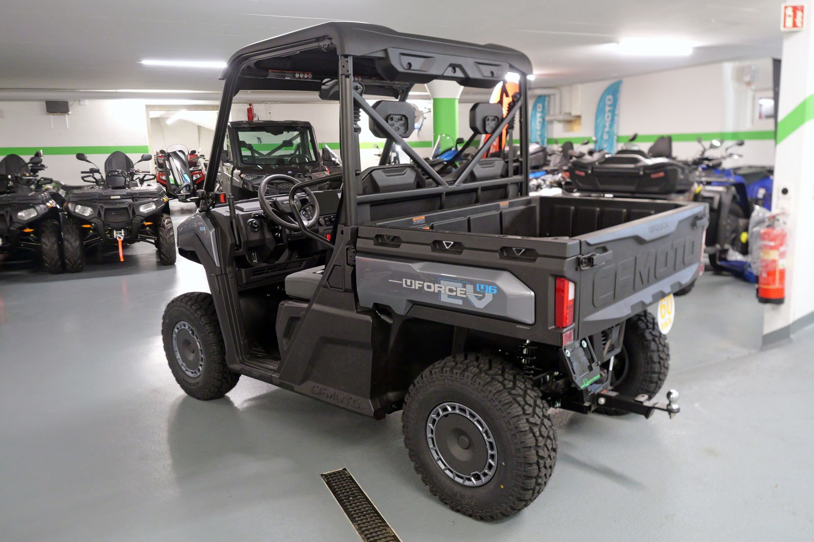 CF MOTO UFORCE U6 EV-image-4