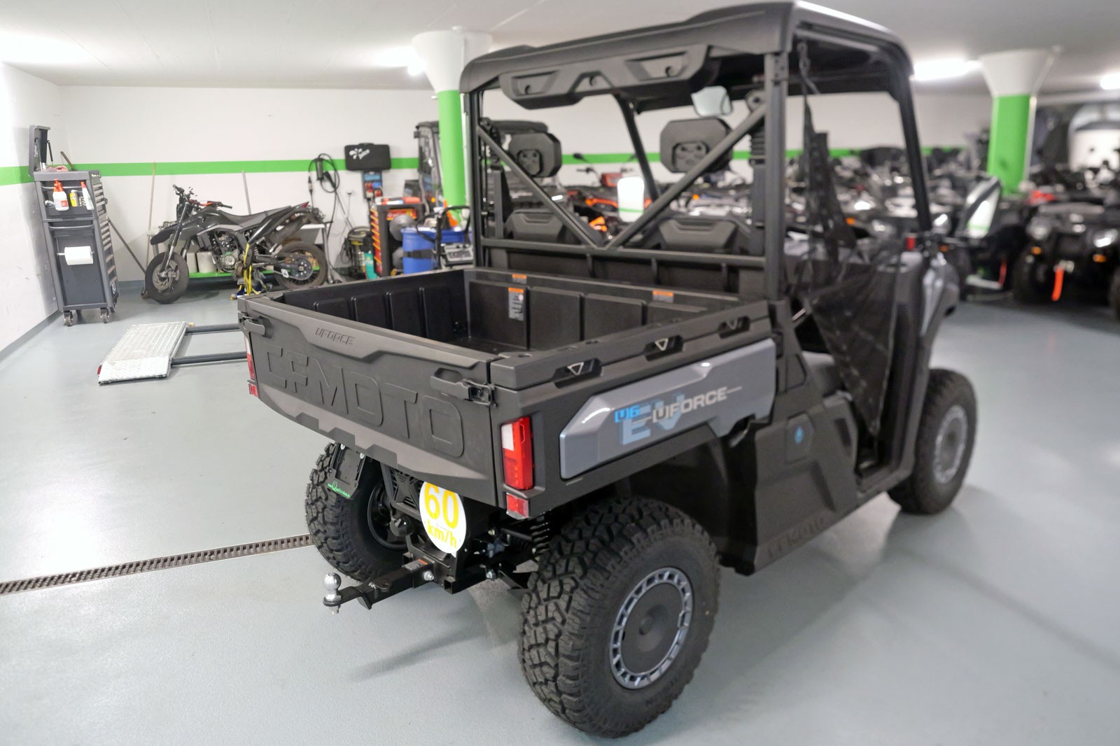 CF MOTO UFORCE U6 EV-image-6