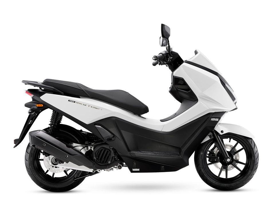 Vespa Kymco 50cc Usato Sky Town Scooter Kymco 150 Nuovo KYMCO SKY