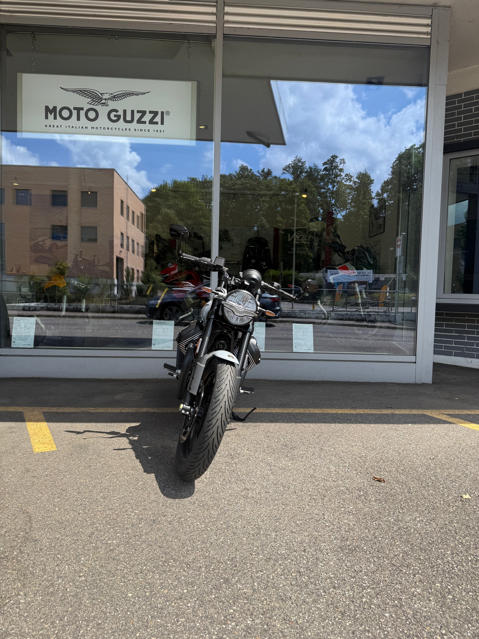 MOTO GUZZI V 7 Sport-image-4
