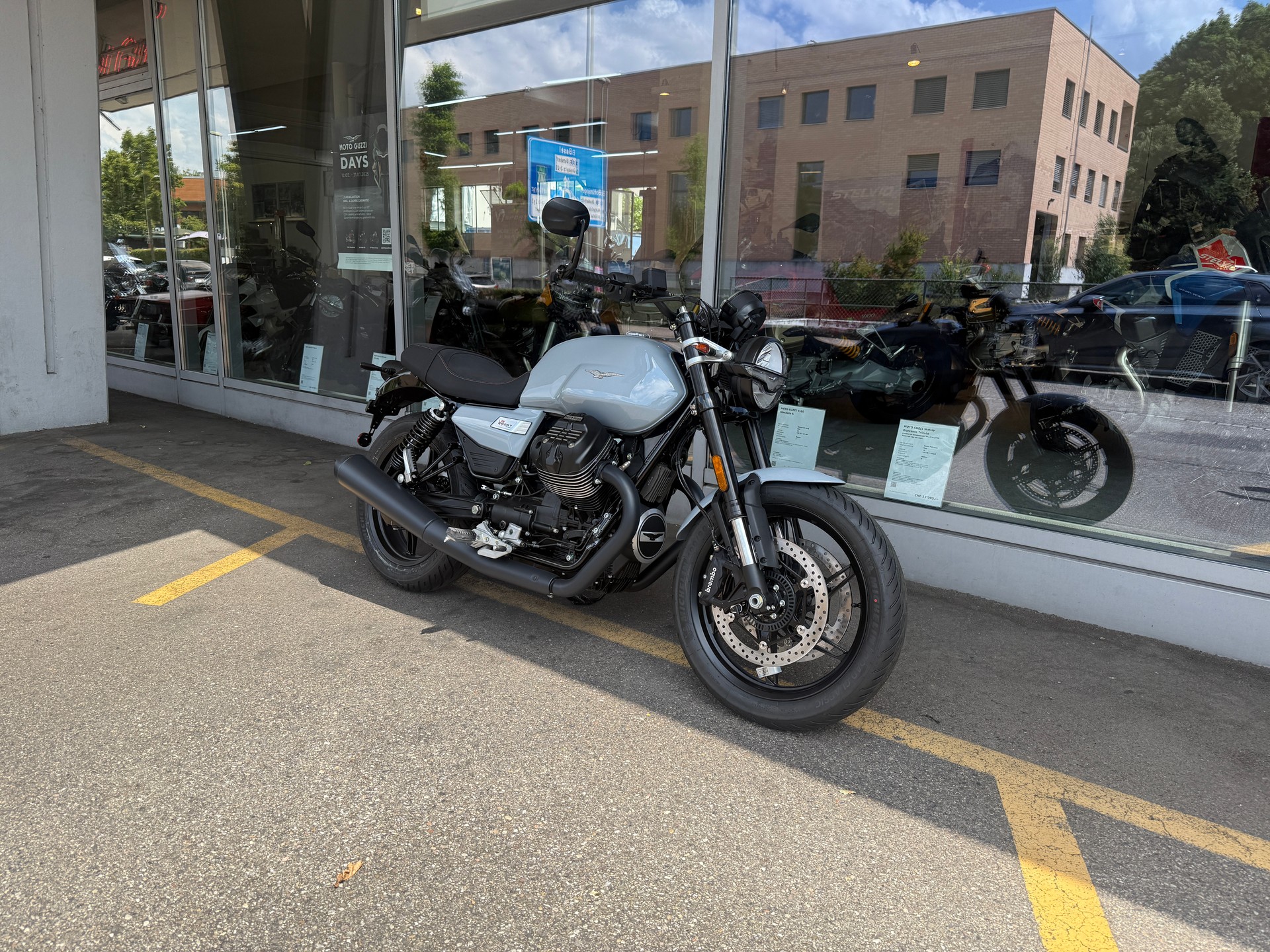 MOTO GUZZI V 7 Sport-image-0