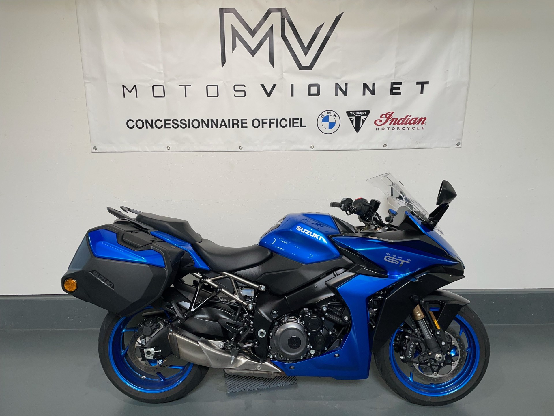 SUZUKI GSX-S 1000 GT-image-0