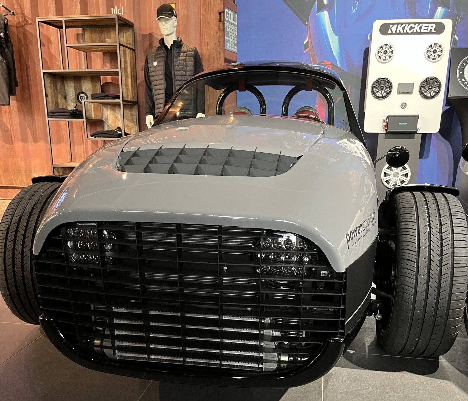 VANDERHALL Carmel GTS