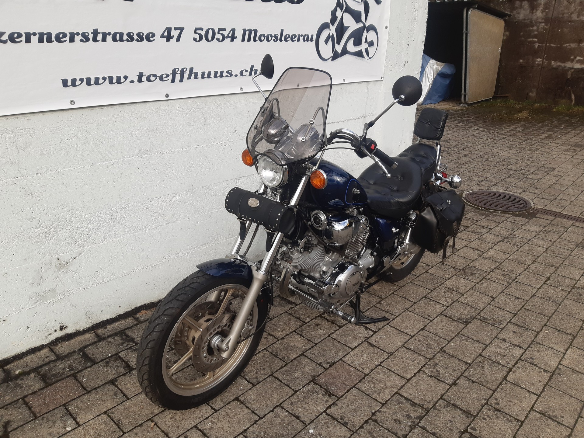YAMAHA XV 750 Virago-showroom-element-3