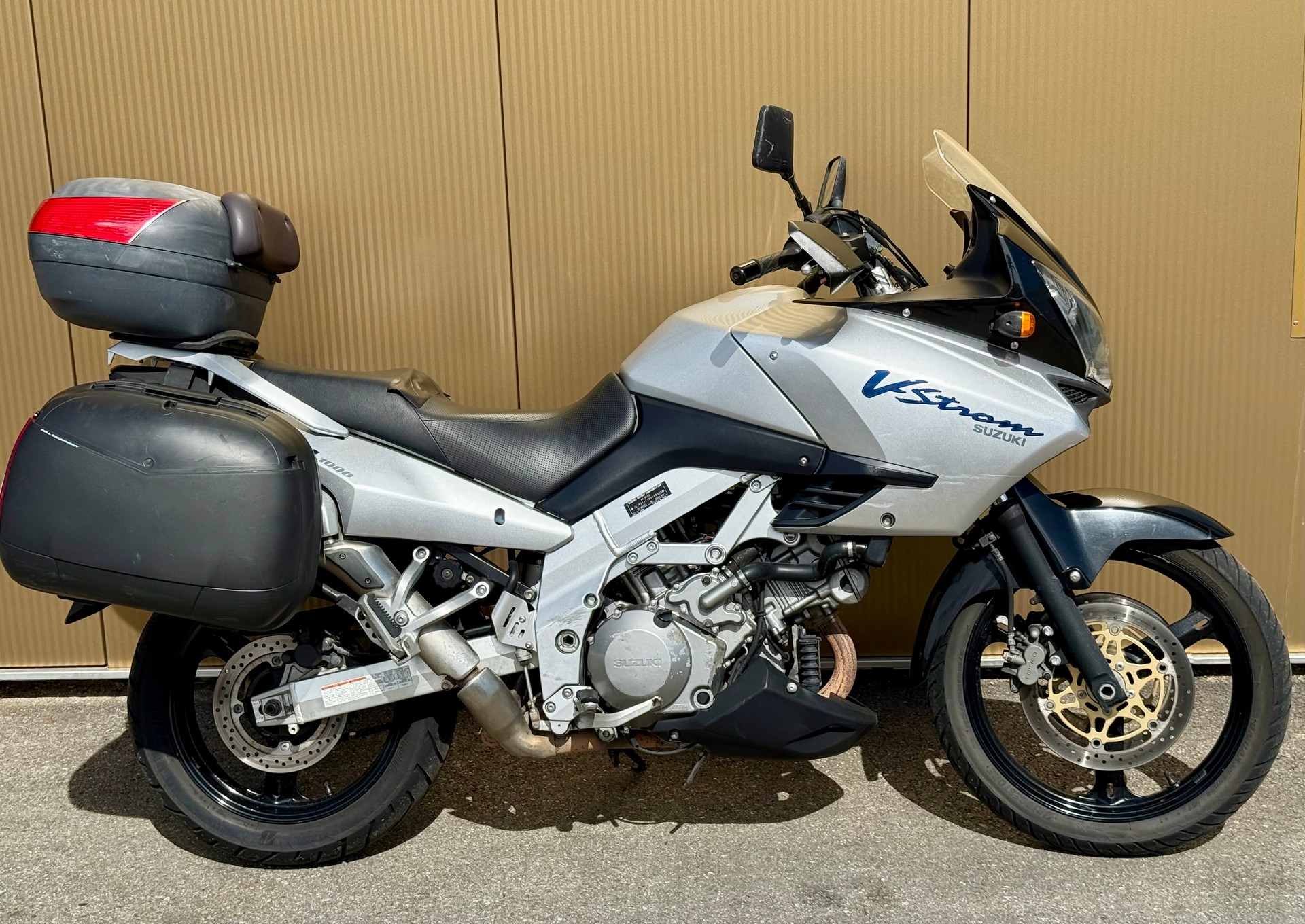 SUZUKI DL 1000 V-Strom K3-showroom-element-3
