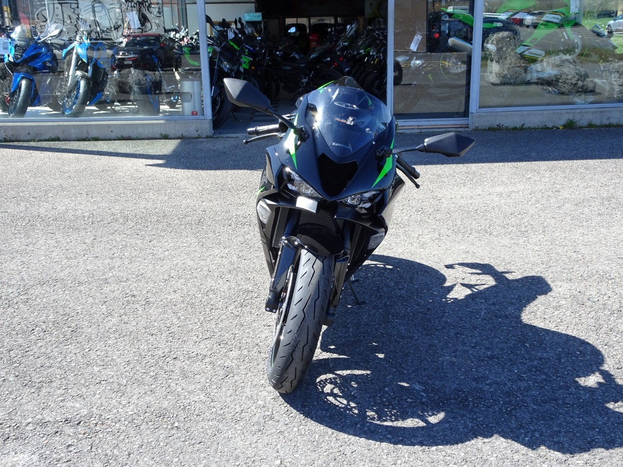 KAWASAKI Ninja ZX-6R Performance-showroom-element-3