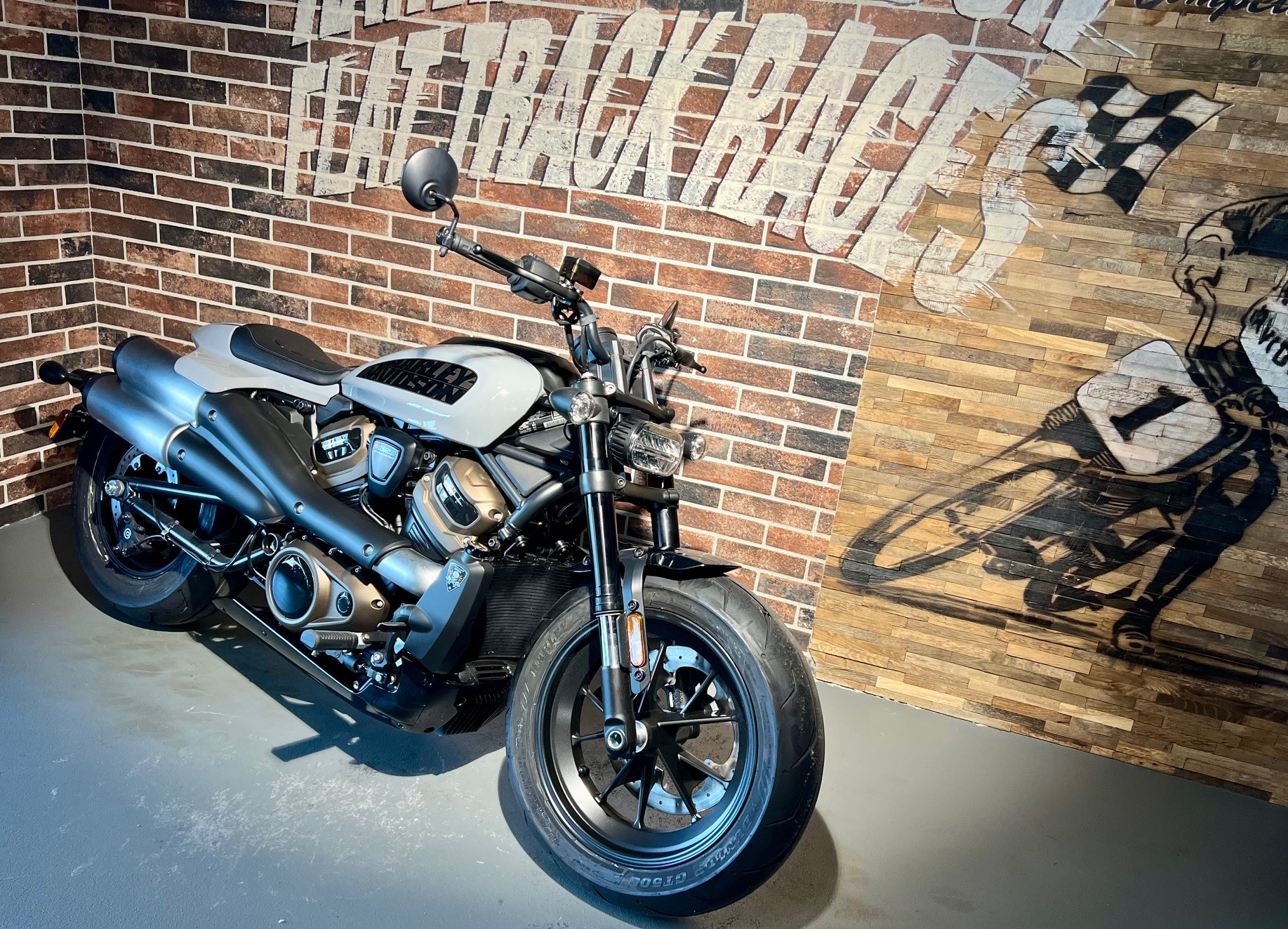 HARLEY-DAVIDSON RH 1250 Sportster S-showroom-element-3