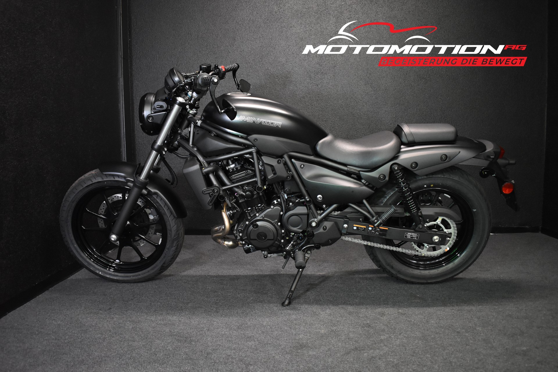 KAWASAKI Eliminator 500 MOTION-CRUISER UMBAU-image-1