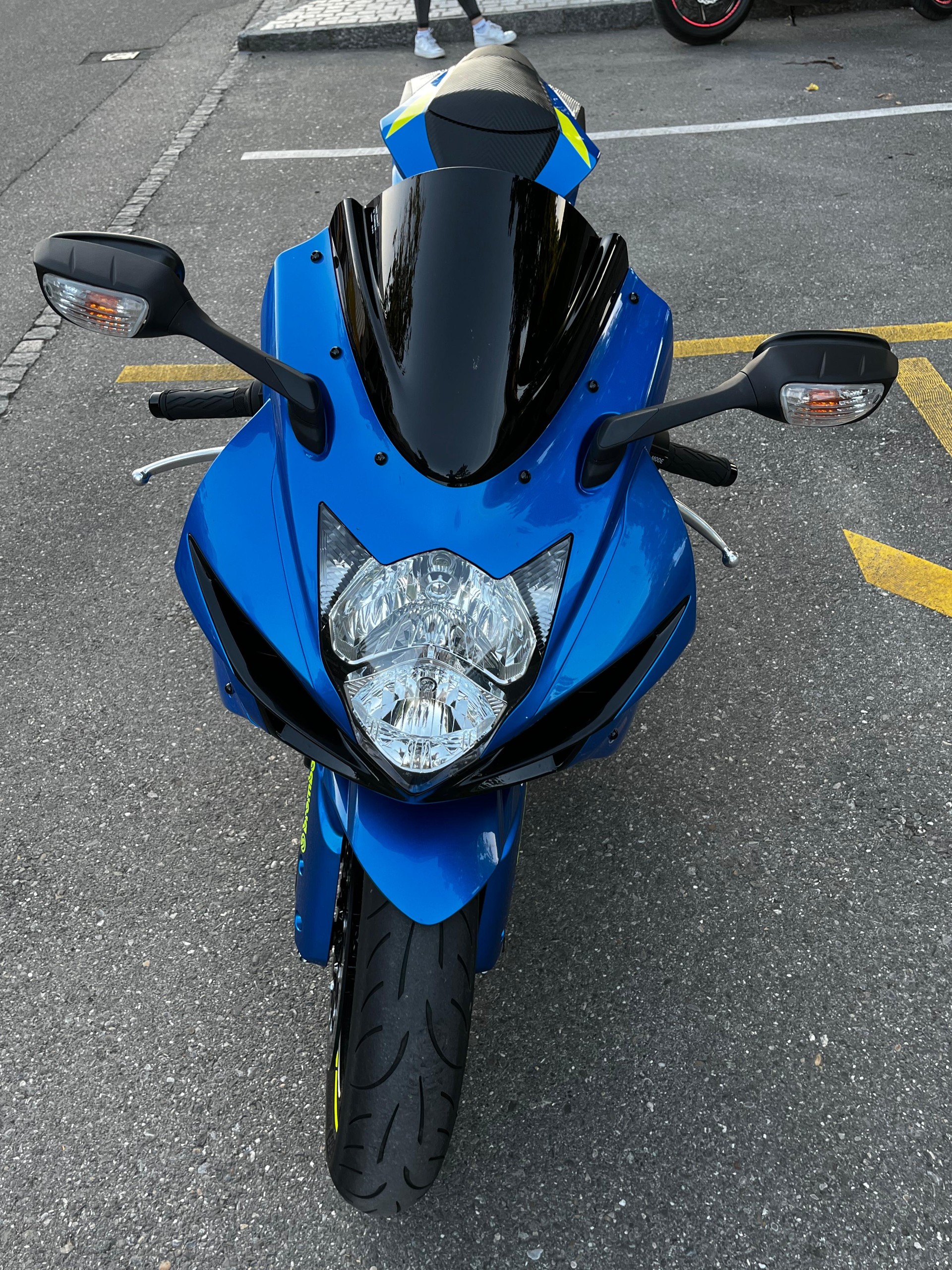 SUZUKI GSX-R 600 L3-image-7