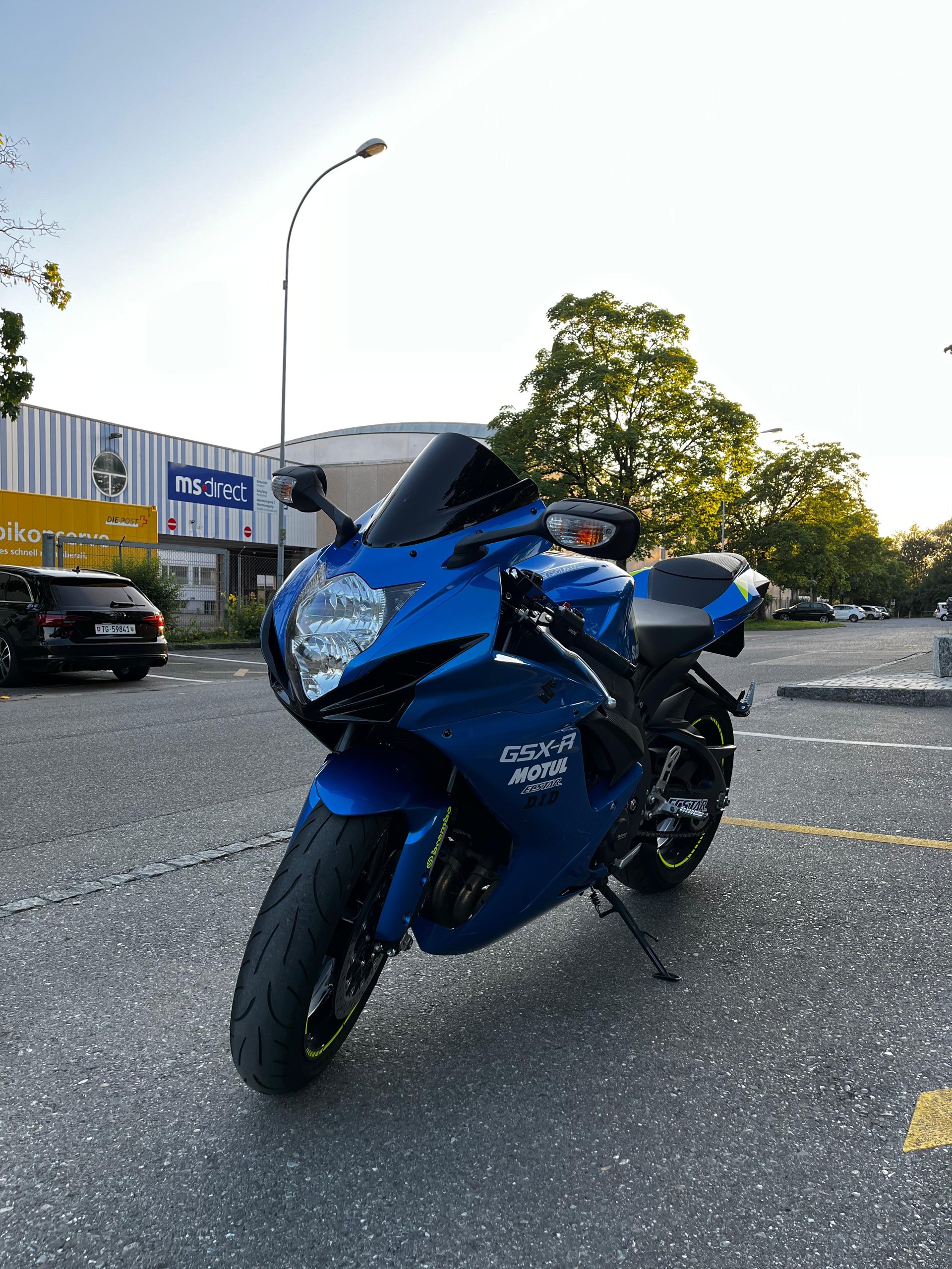 SUZUKI GSX-R 600 L3-image-2