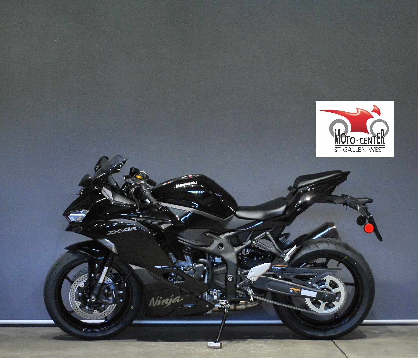 KAWASAKI NINJA ZX-4R-showroom-element-2