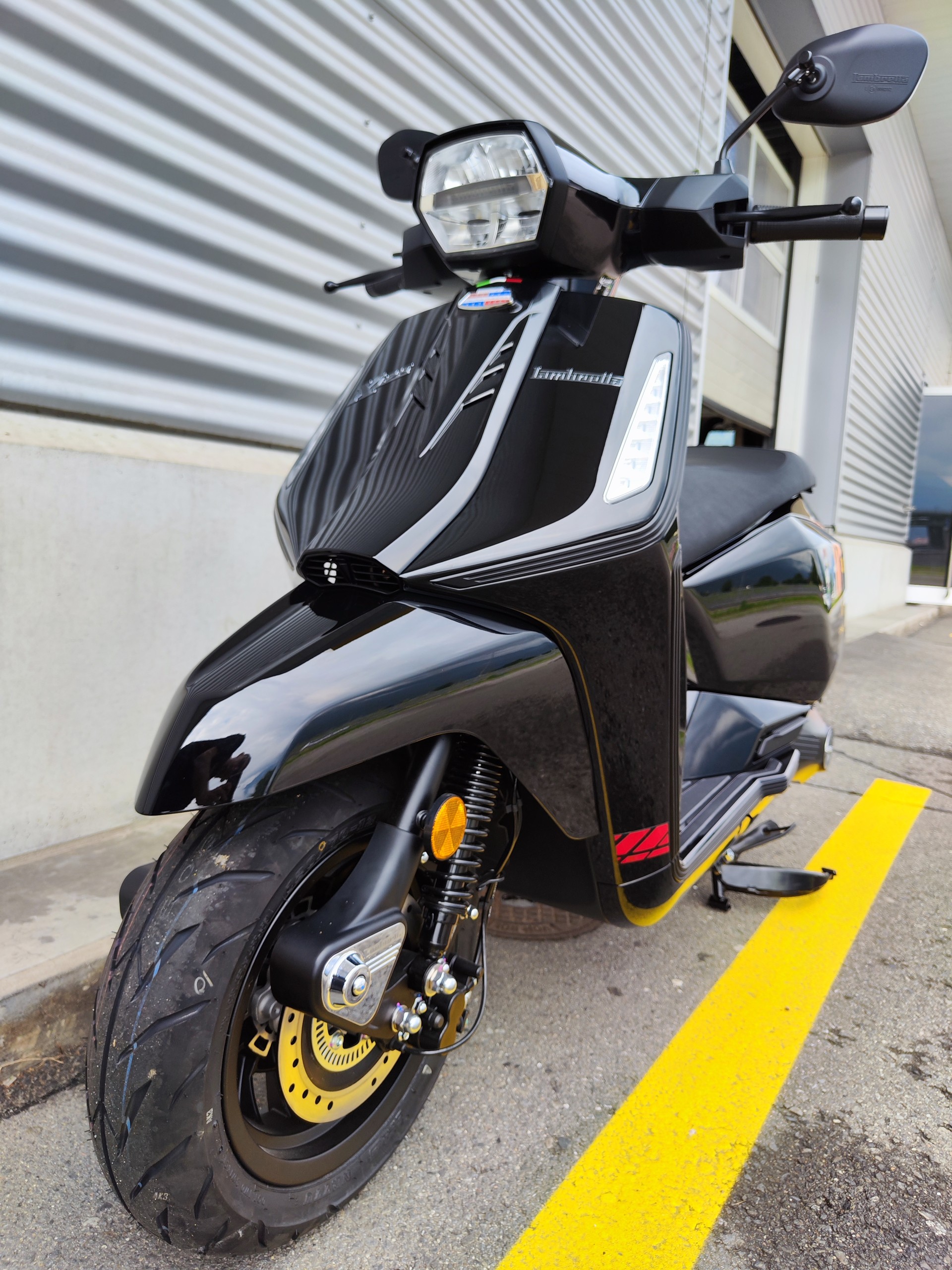 LAMBRETTA X 125-image-2