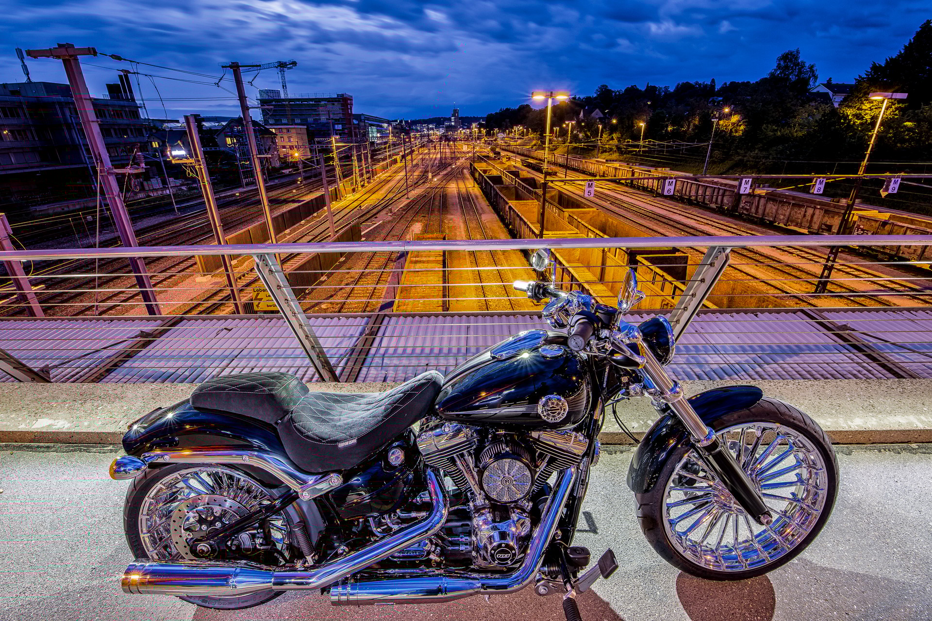 HARLEY-DAVIDSON FXSB Breakout 103 ABS-image-0