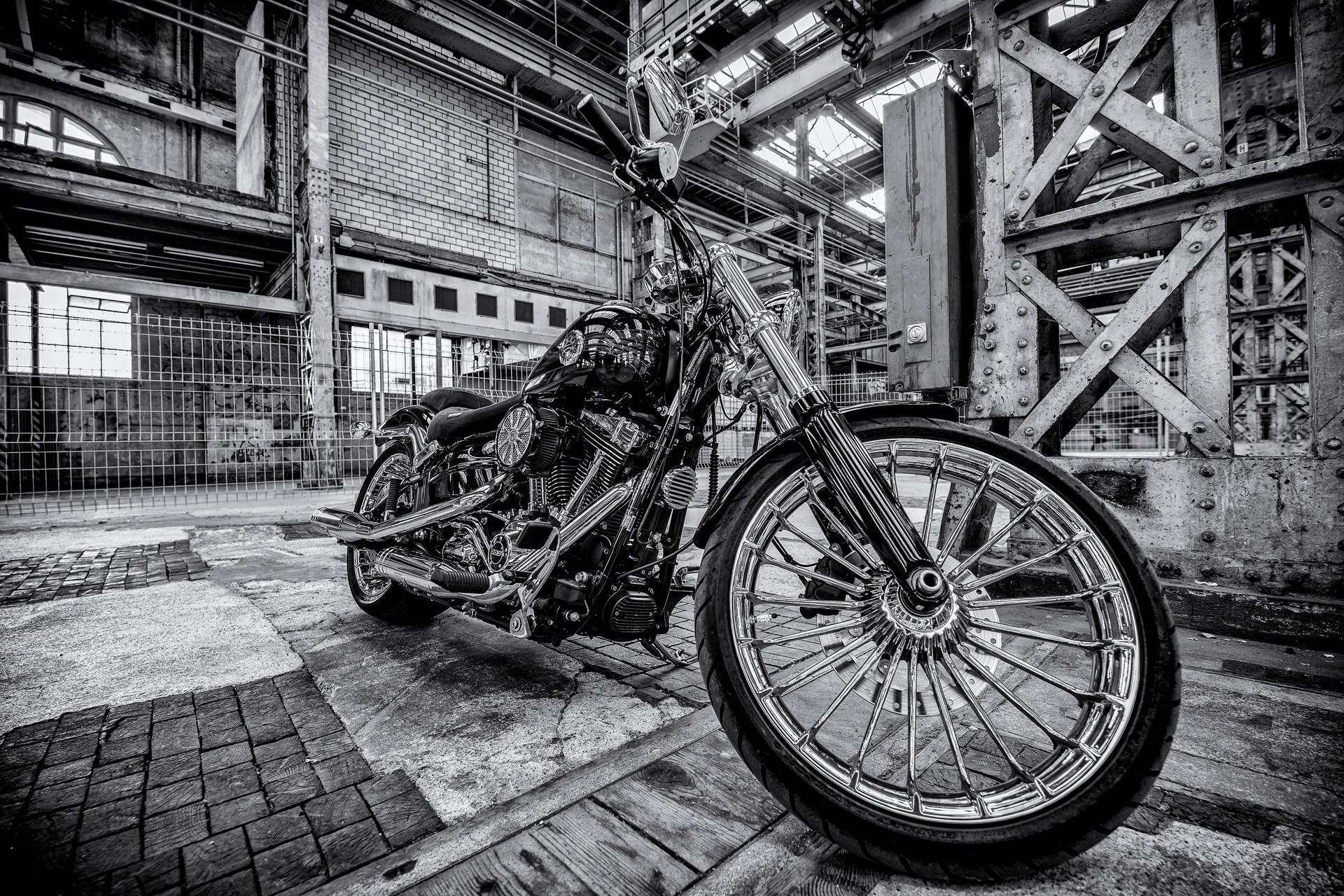 HARLEY-DAVIDSON FXSB Breakout 103 ABS-image-1