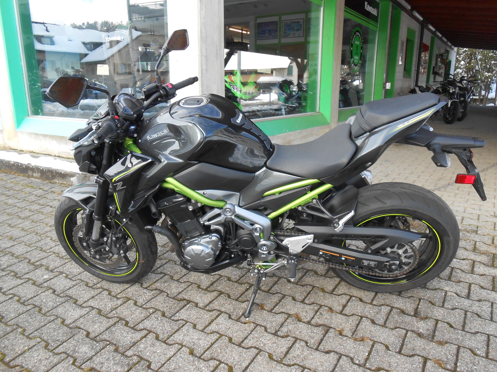 KAWASAKI Z 900