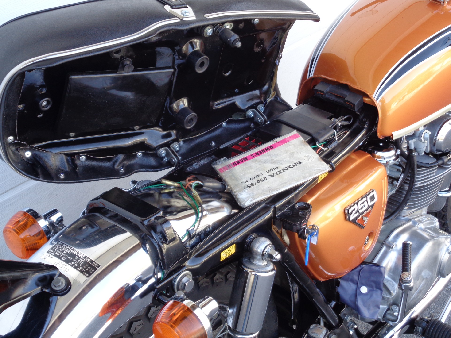 HONDA CB 250 K 71-72-image-6