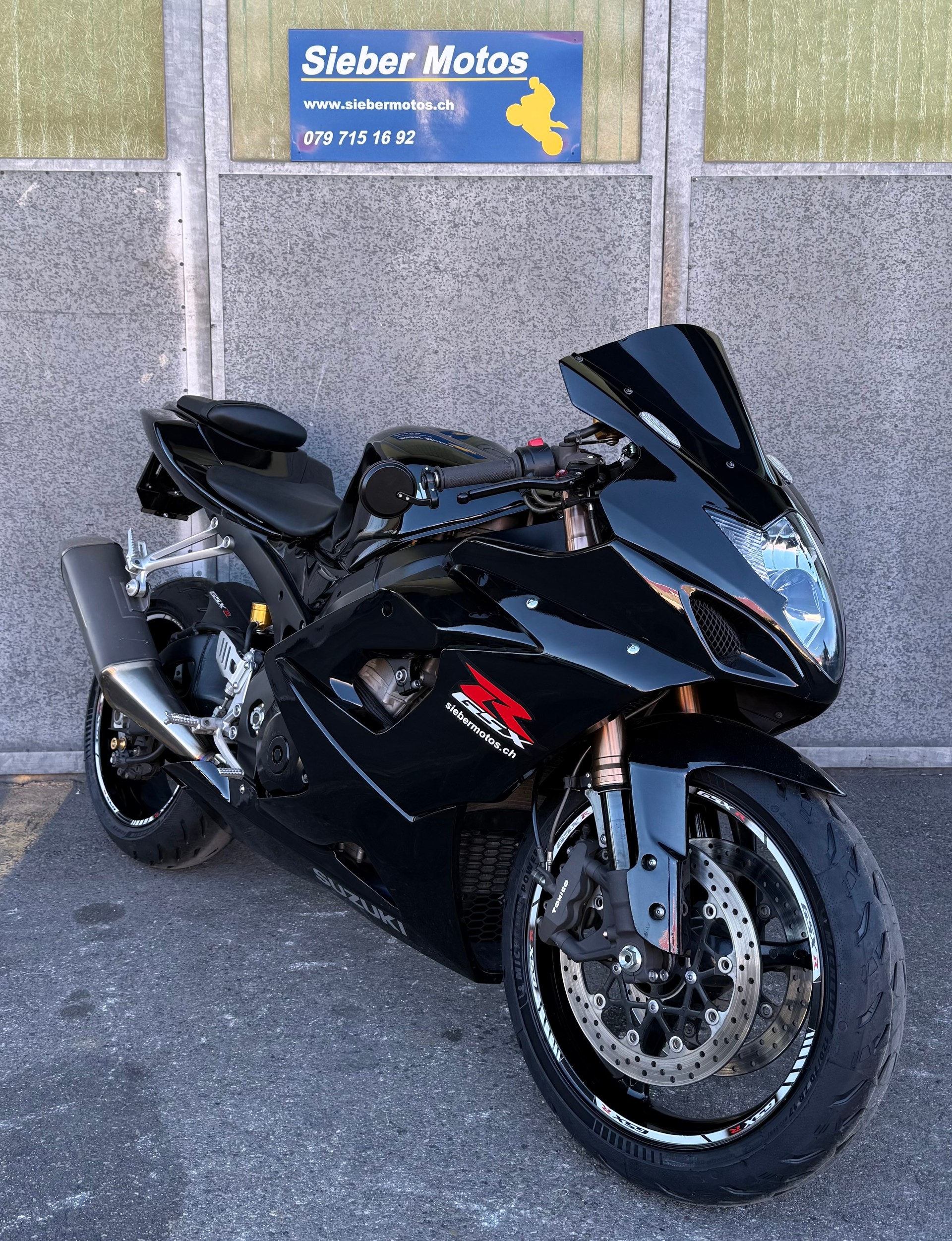 SUZUKI GSX-R 1000 K5/K6-showroom-element-1