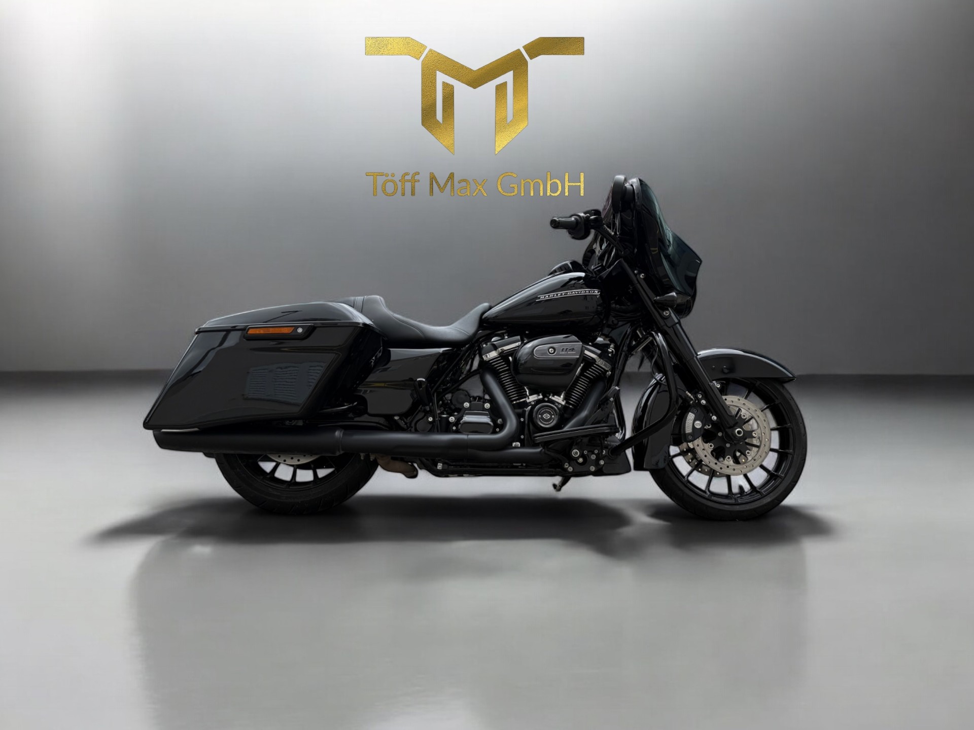 HARLEY-DAVIDSON FLHXS Street Glide Special 114