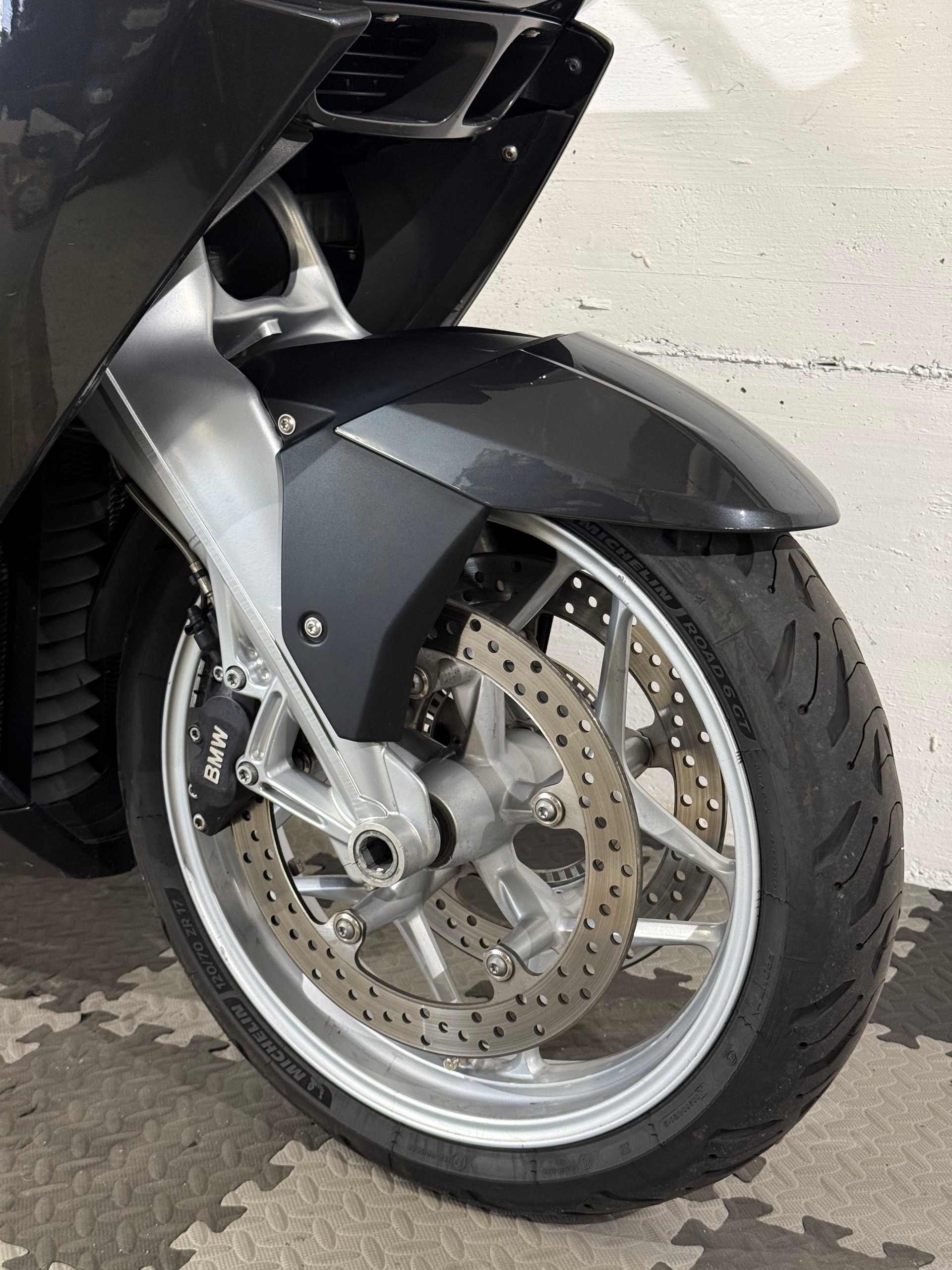 BMW K 1200 GT-showroom-element-1