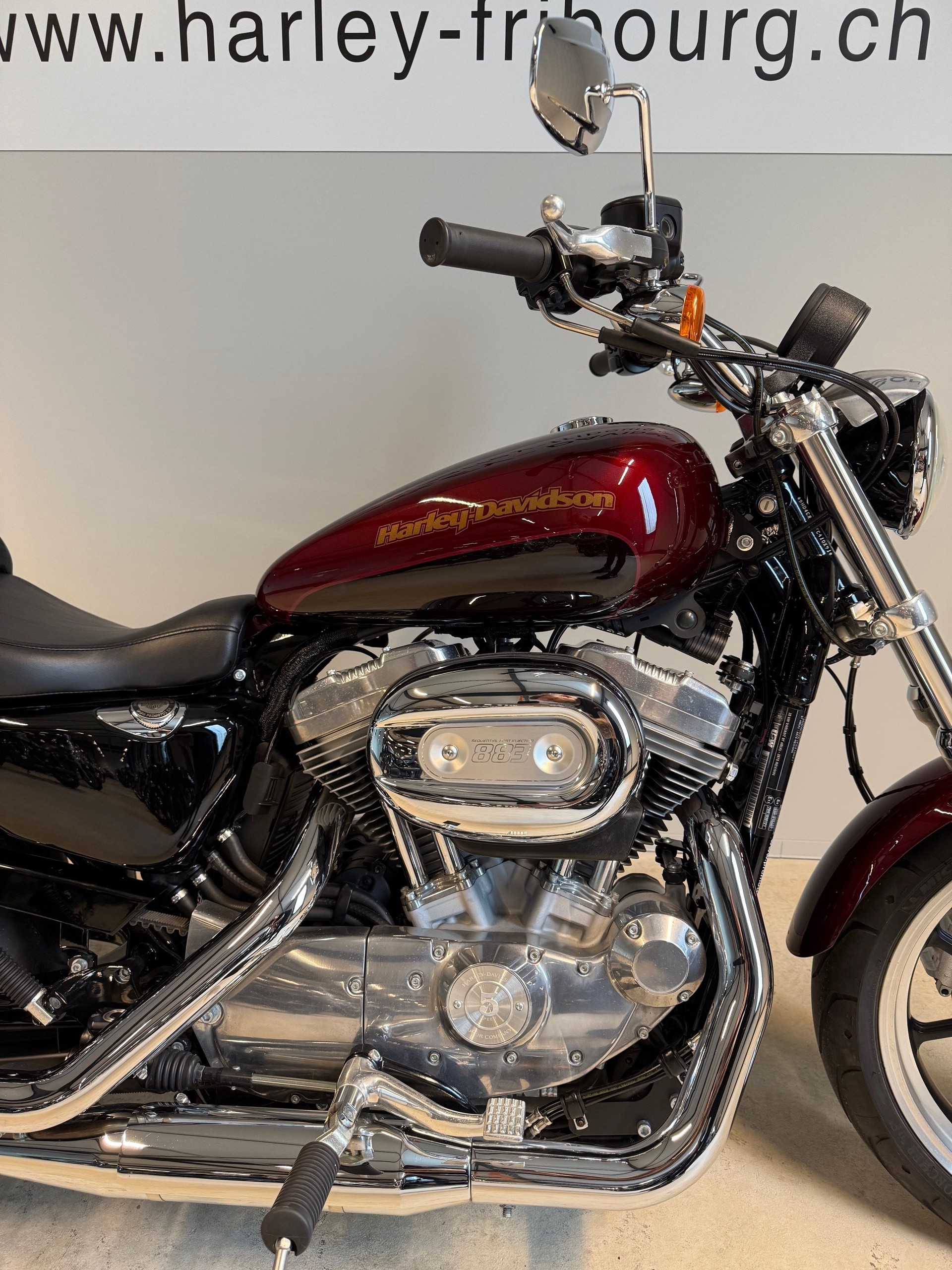 HARLEY-DAVIDSON XL 883 L Sportster Super Low ABS-showroom-element-1