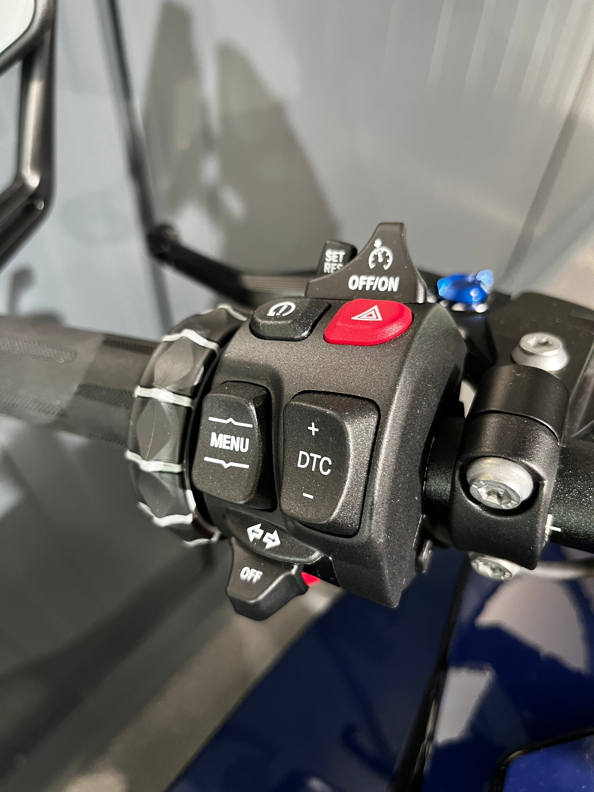 BMW M 1000 XR - Inklusive Service-Paket 3 Jahre / 30'000km!-image-4