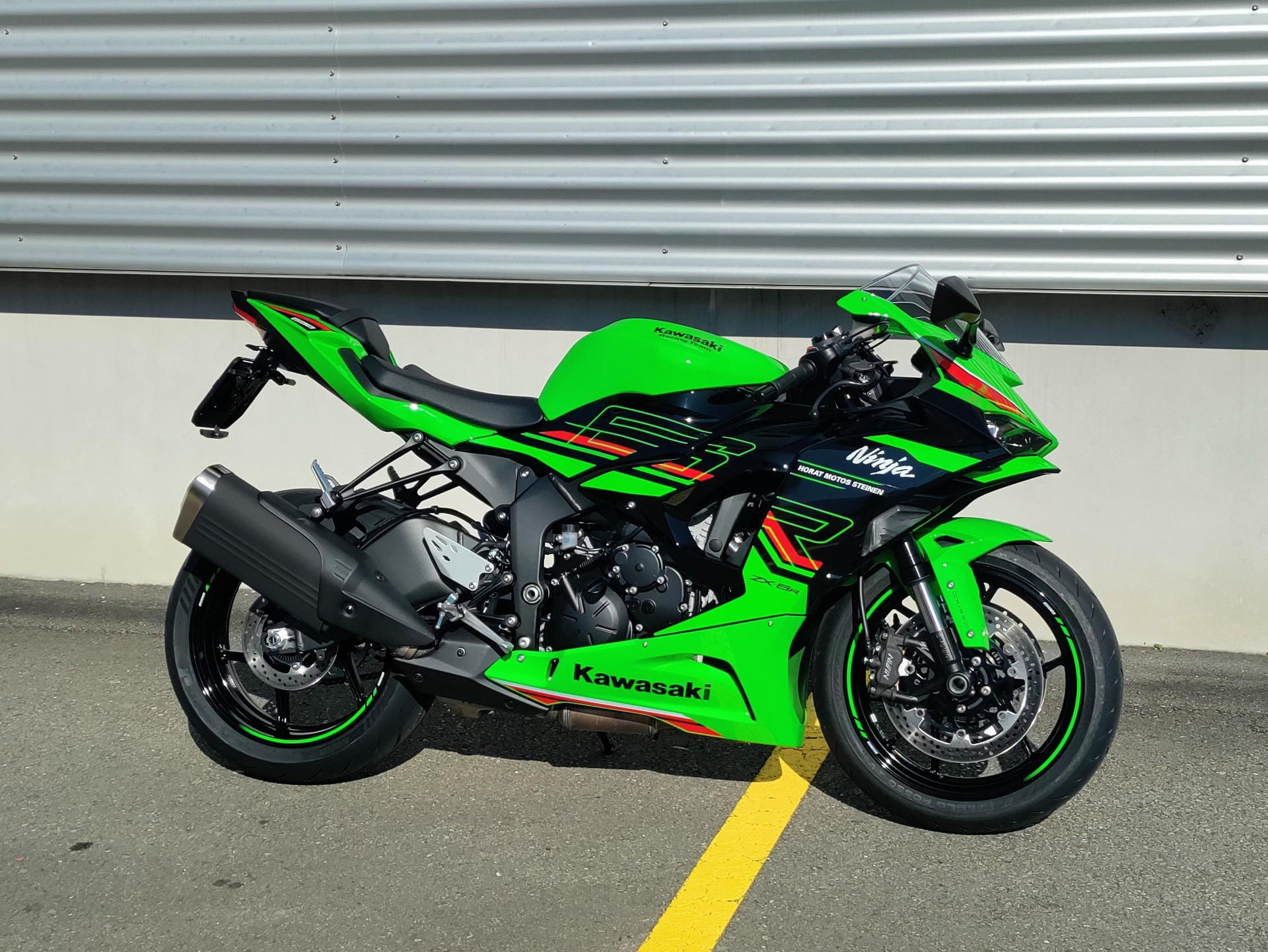 KAWASAKI Ninja ZX-6R