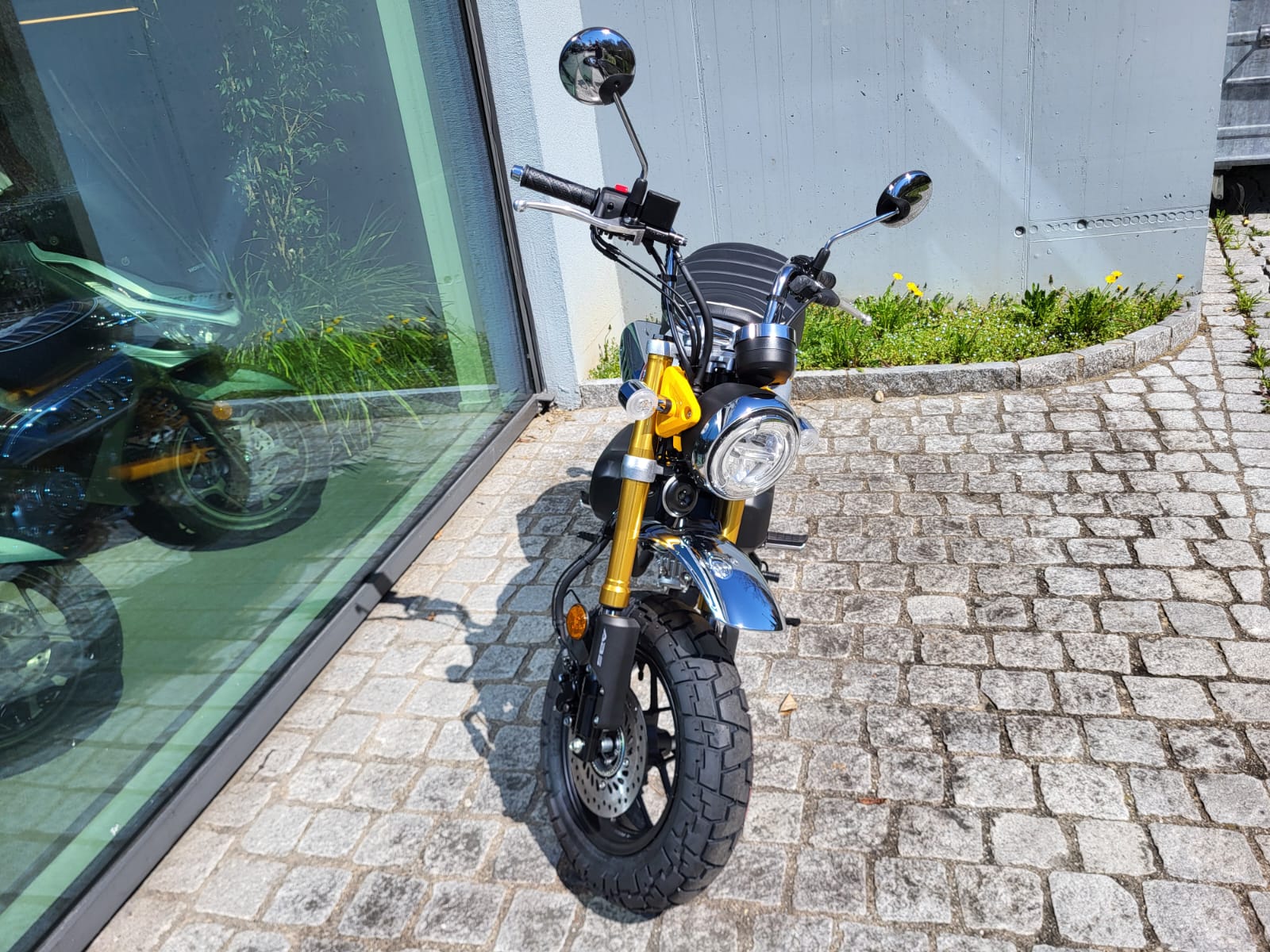 HONDA Z 125 Monkey-showroom-element-2