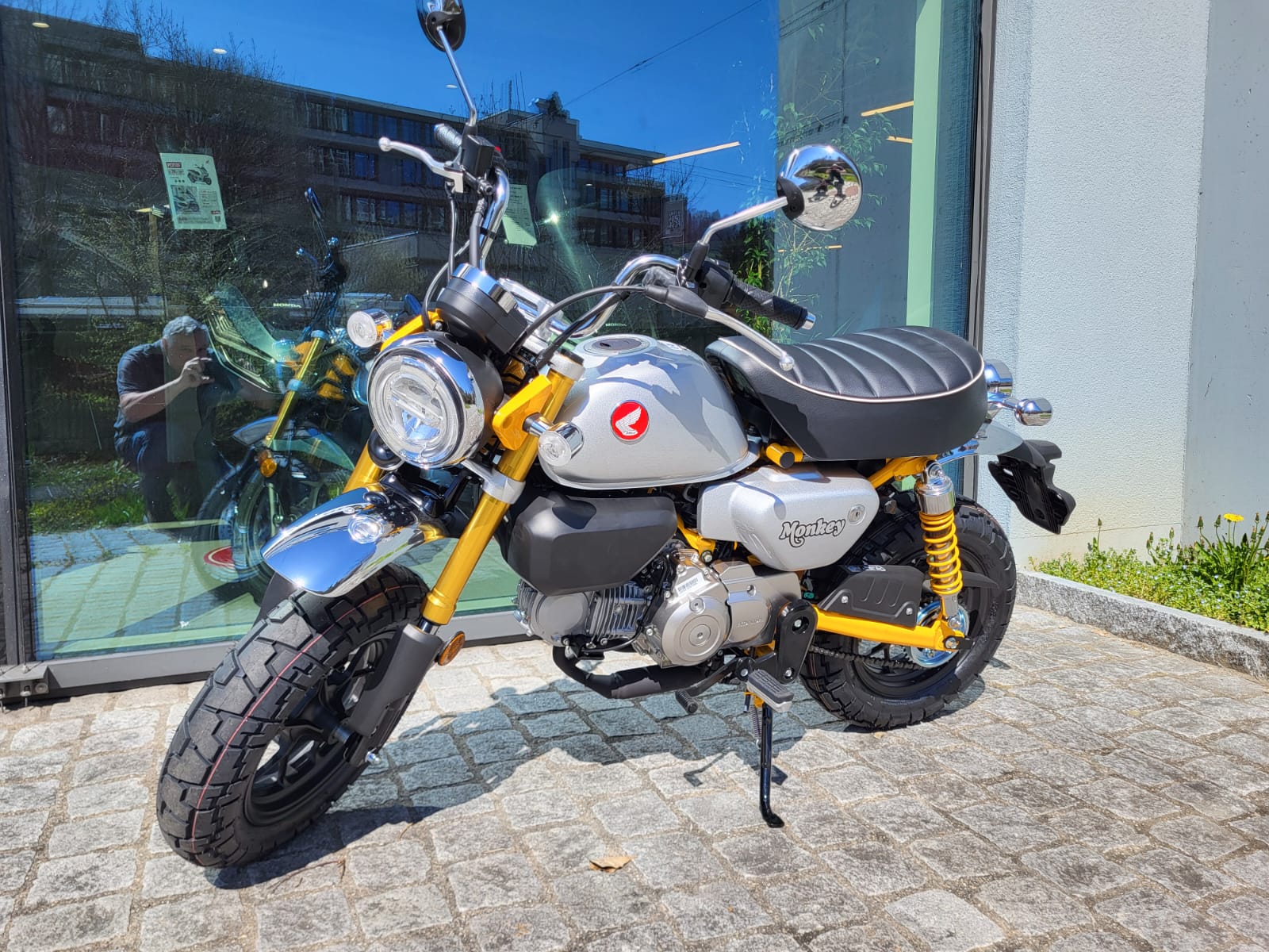 HONDA Z 125 Monkey-showroom-element-1