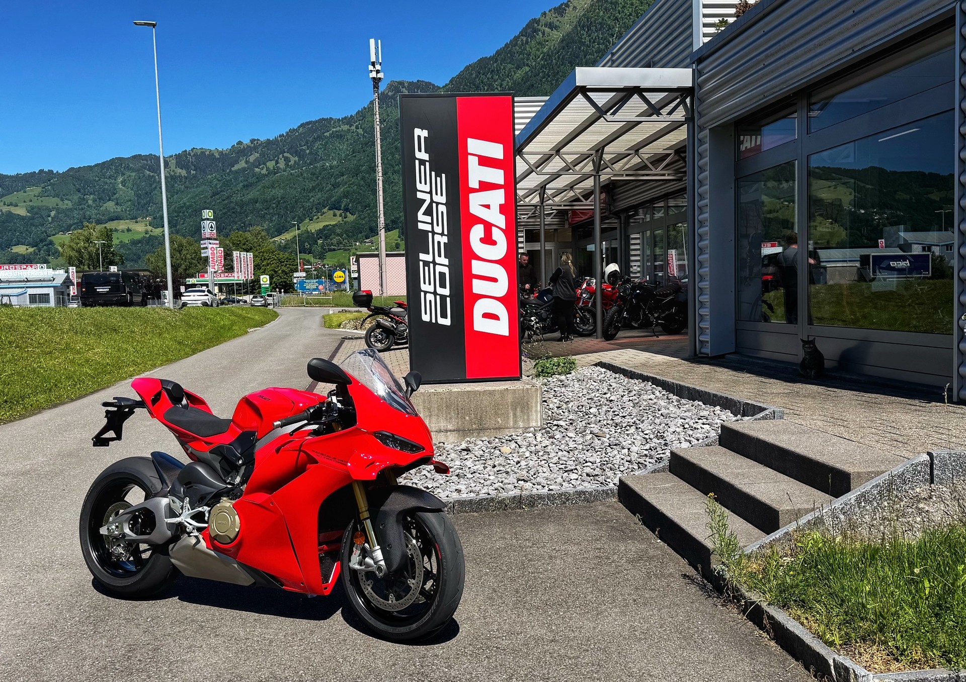 DUCATI Panigale V4 S